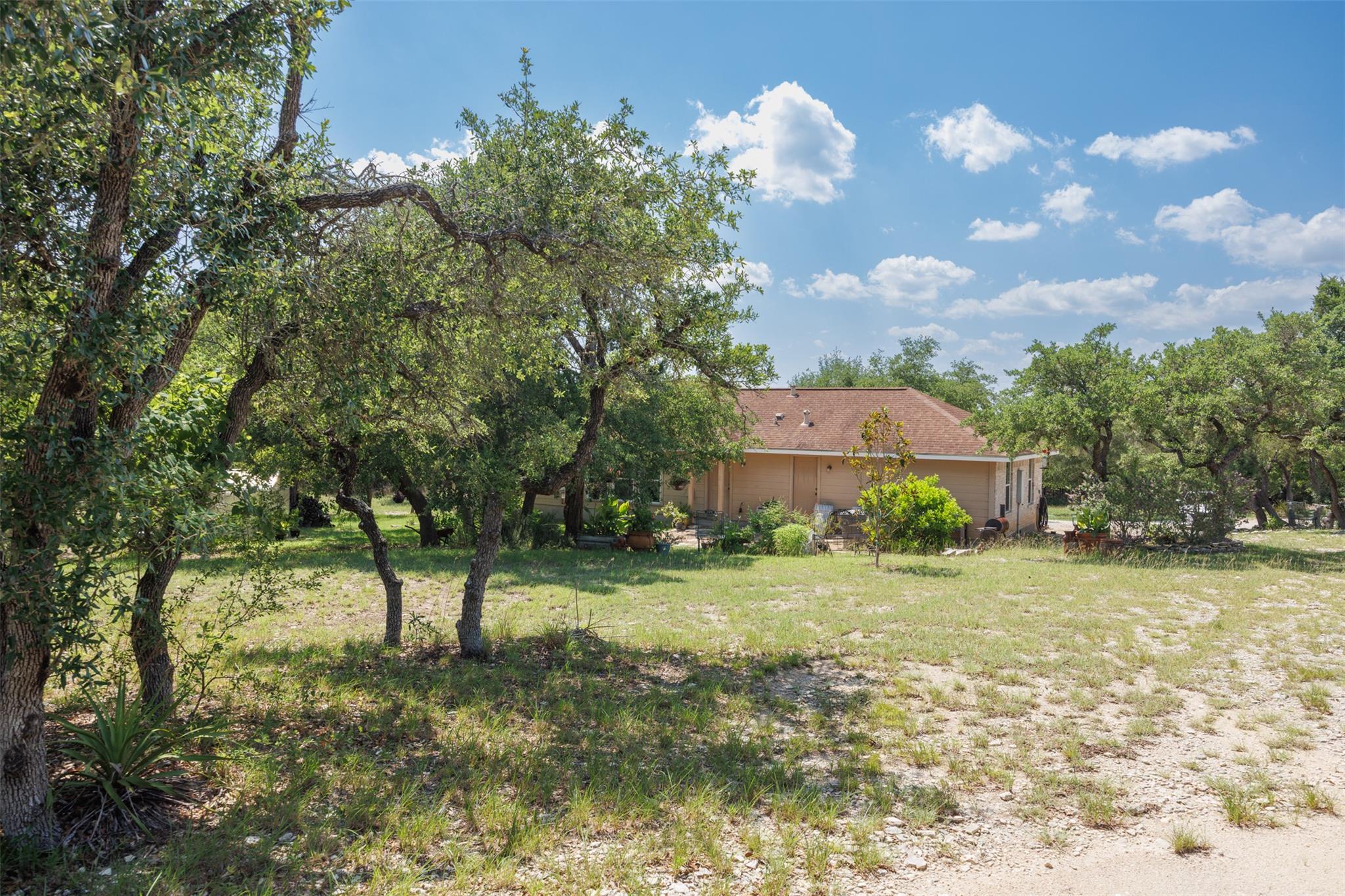 601 Valley Ridge Rd, Wimberley, TX 78676