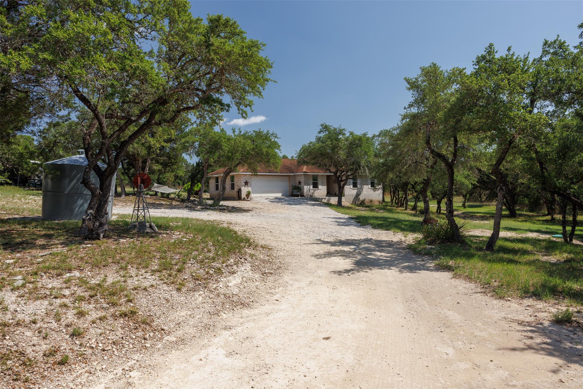 601 Valley Ridge Rd, Wimberley, TX 78676
