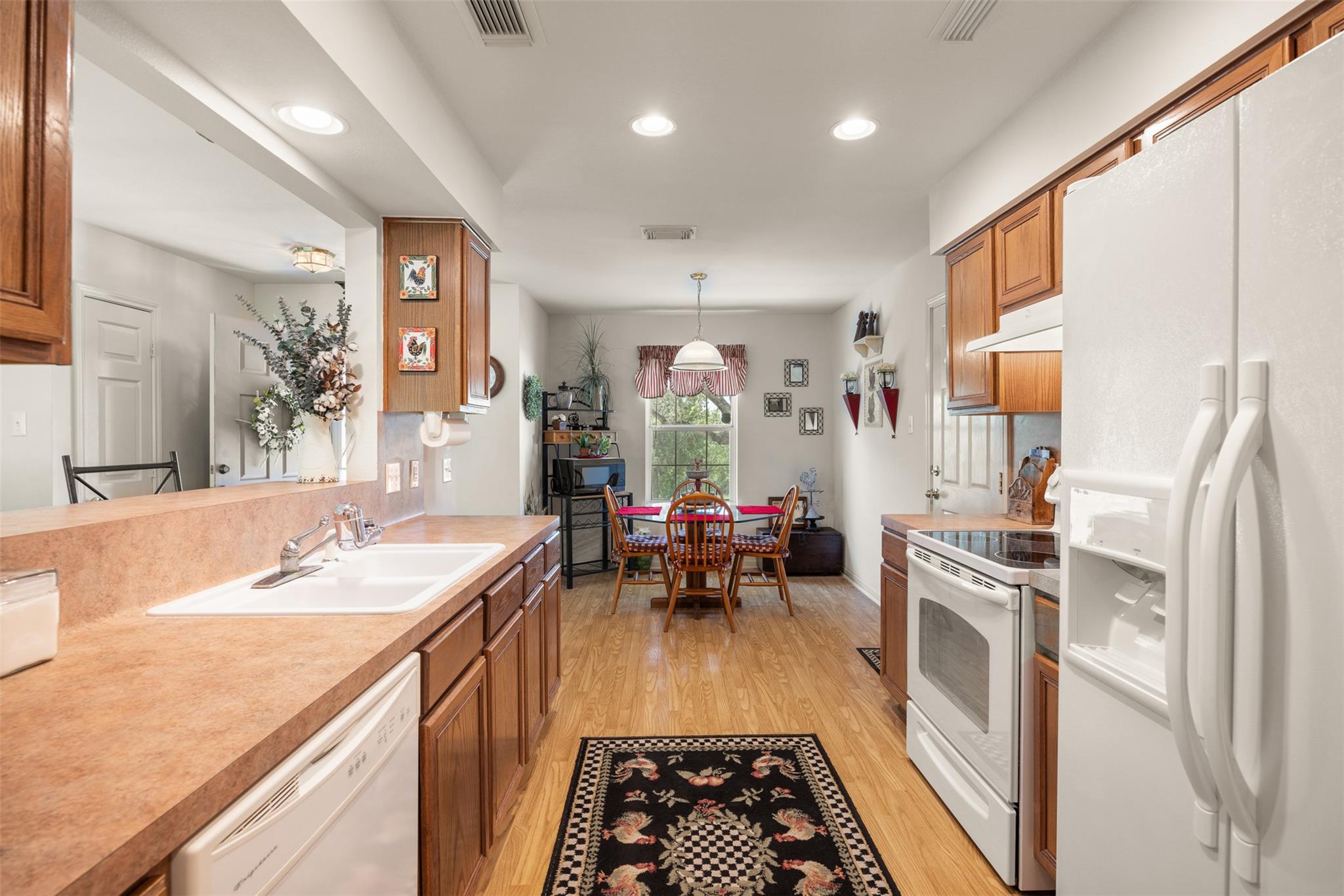 601 Valley Ridge Rd, Wimberley, TX 78676