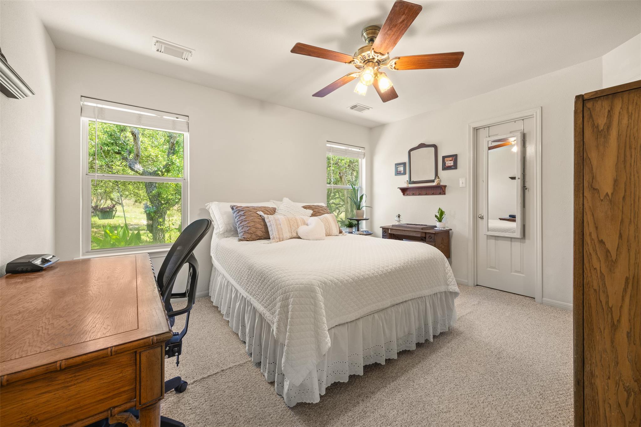 601 Valley Ridge Rd, Wimberley, TX 78676
