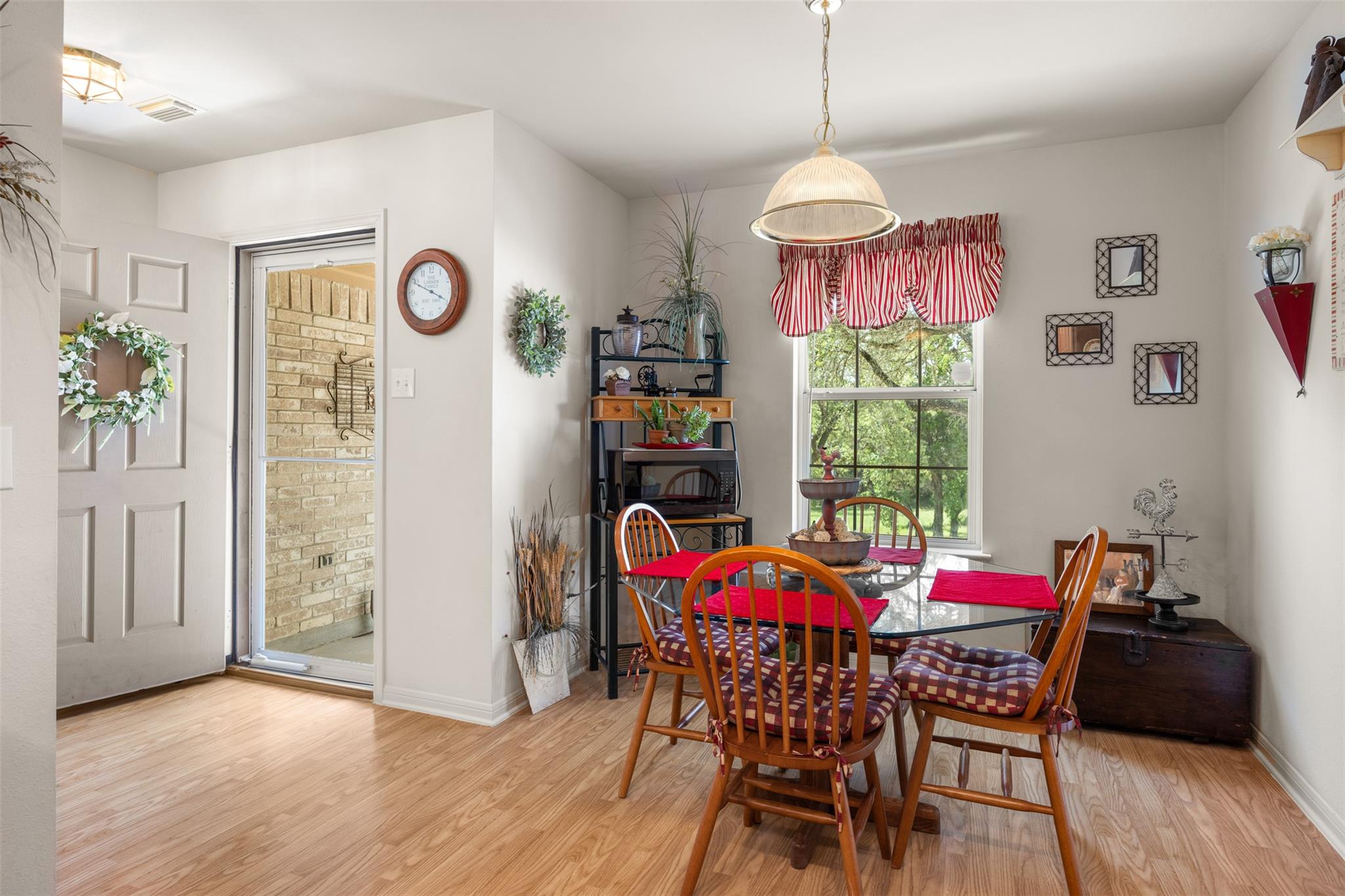 601 Valley Ridge Rd, Wimberley, TX 78676