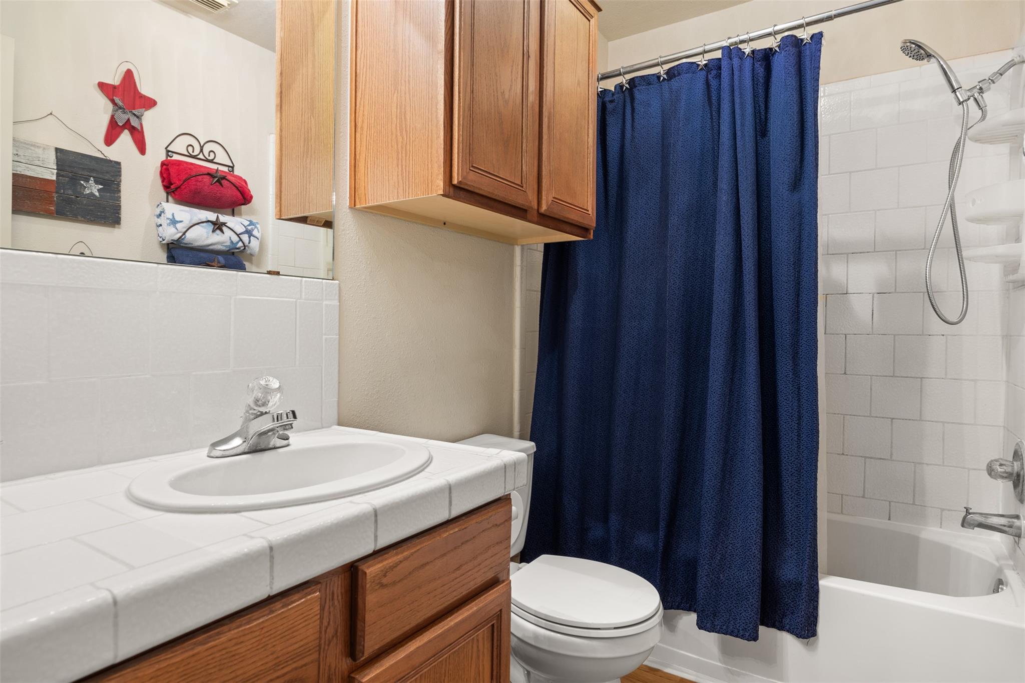 601 Valley Ridge Rd, Wimberley, TX 78676