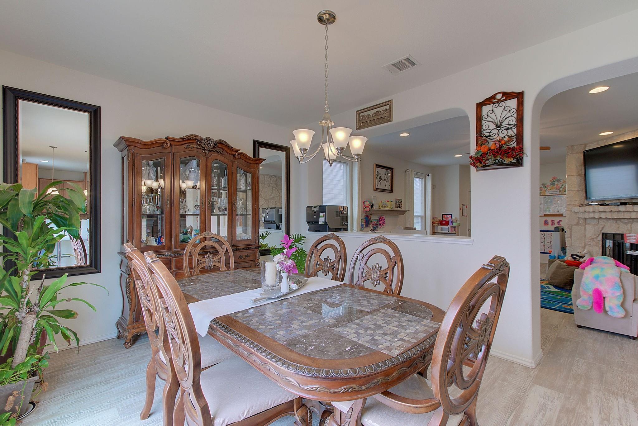 6816 Sunderland Trl, Austin, TX 78747