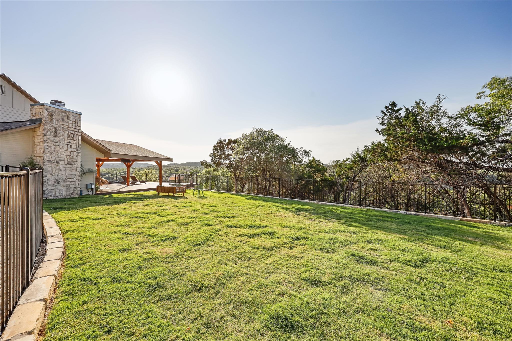 10702 Hill Dr, Leander, TX 78641