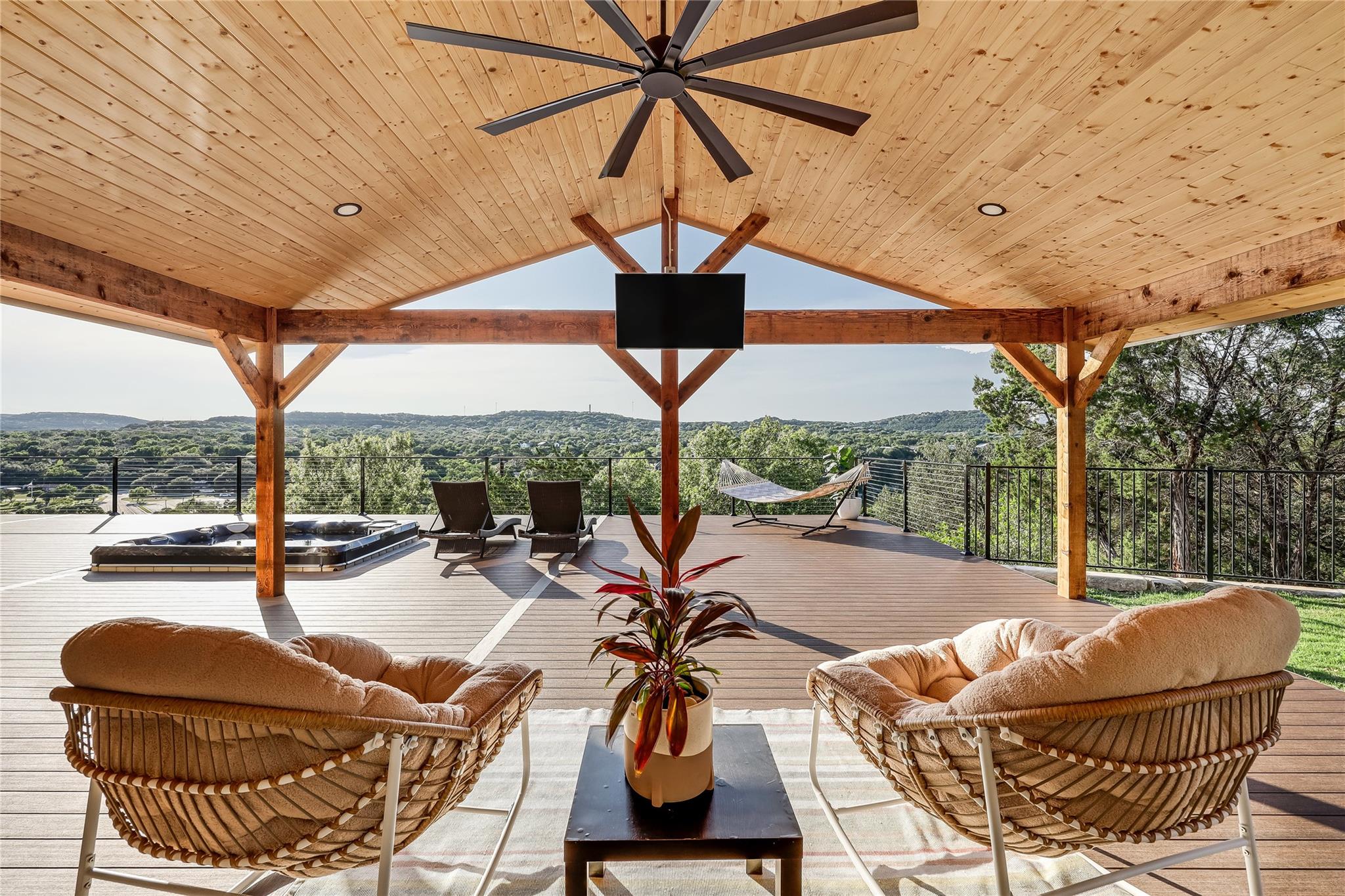 10702 Hill Dr, Leander, TX 78641