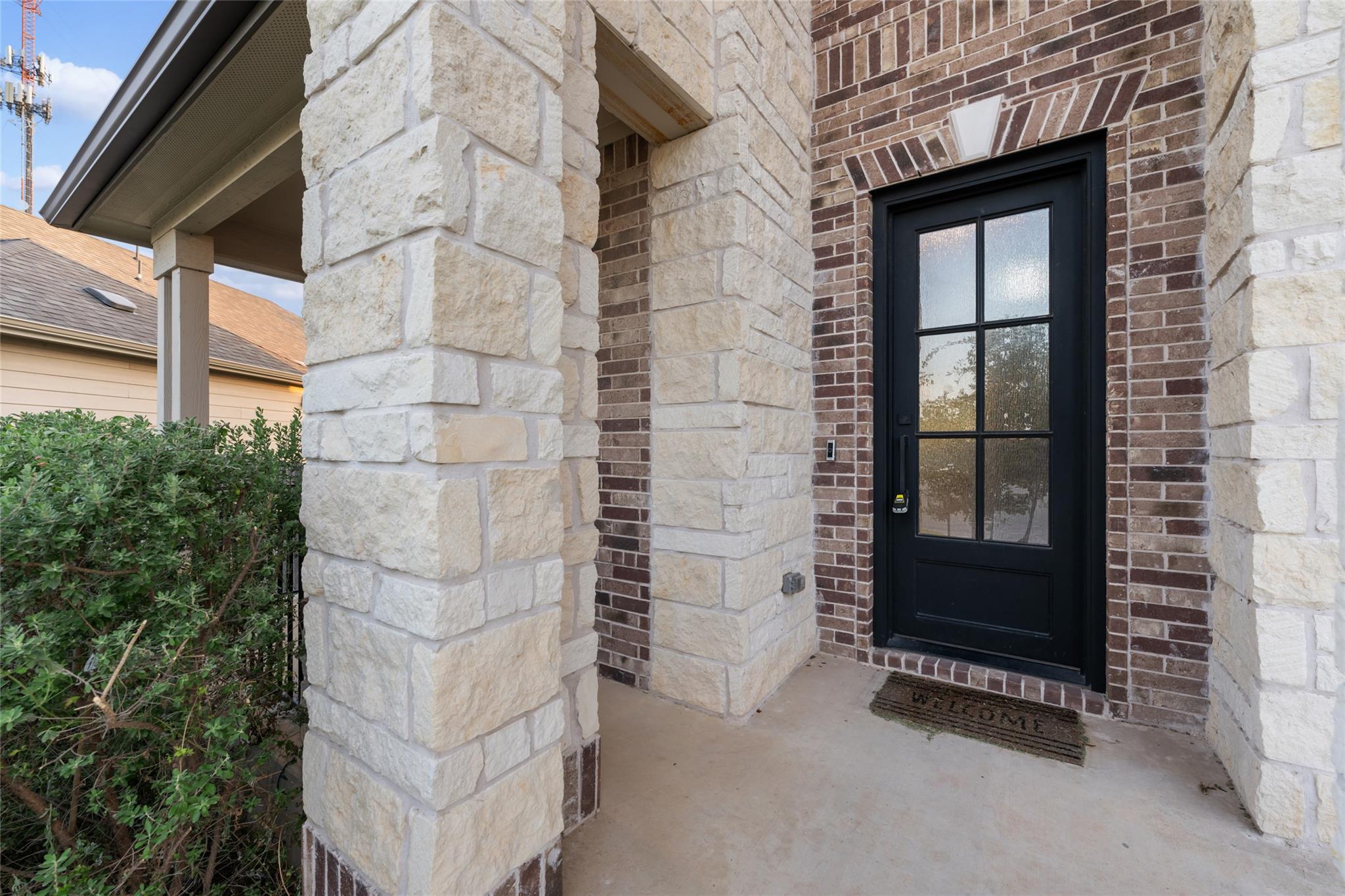101 Crimson Ln, Kyle, TX 78640