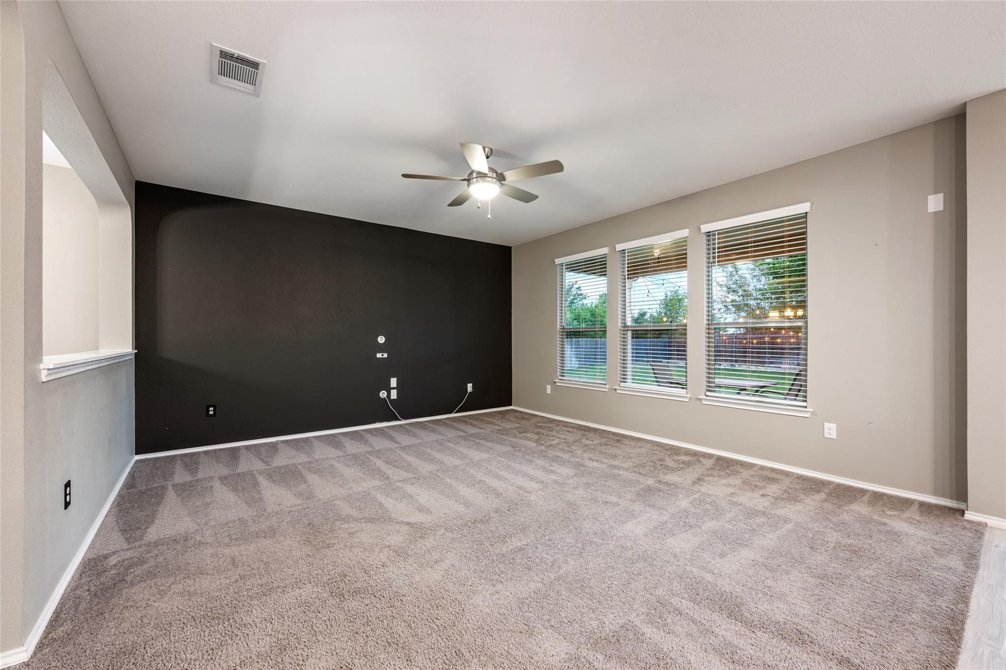 101 Crimson Ln, Kyle, TX 78640