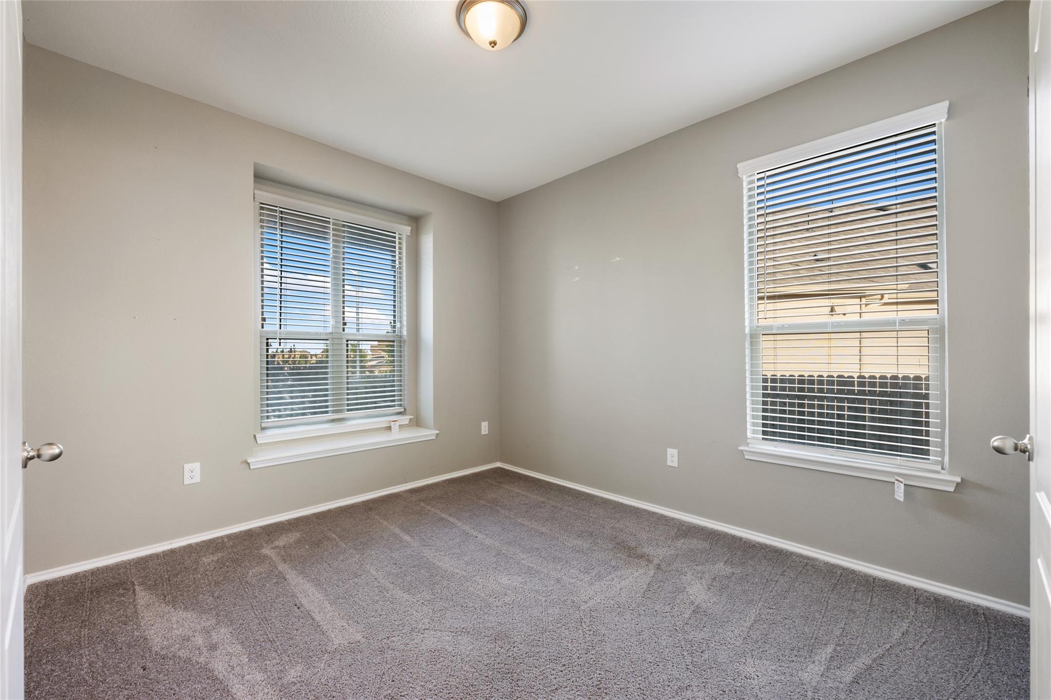 101 Crimson Ln, Kyle, TX 78640