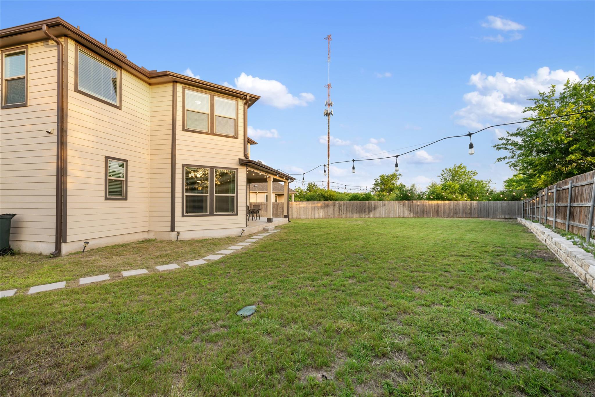 101 Crimson Ln, Kyle, TX 78640