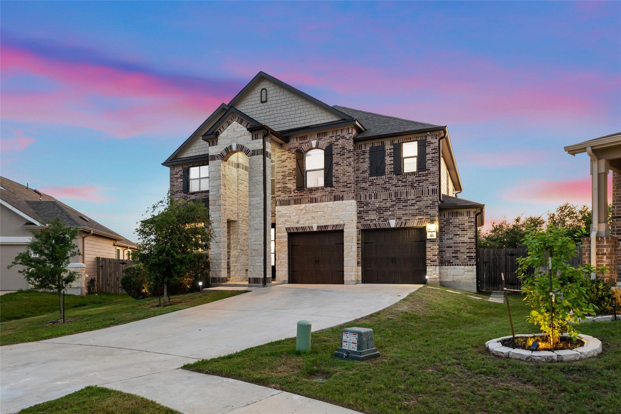 101 Crimson Ln, Kyle, TX 78640