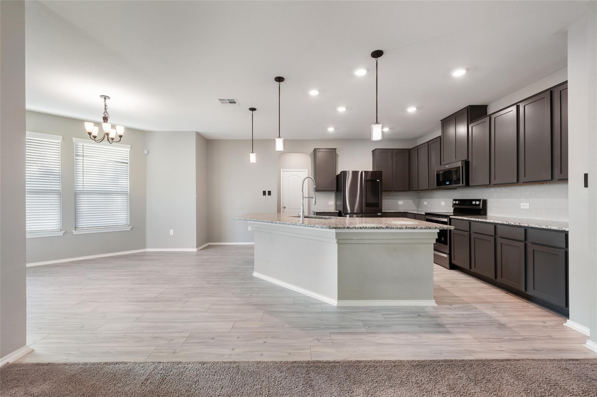 101 Crimson Ln, Kyle, TX 78640