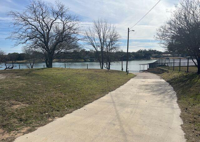 1645 Cree Trl, Kingsland, TX 78639