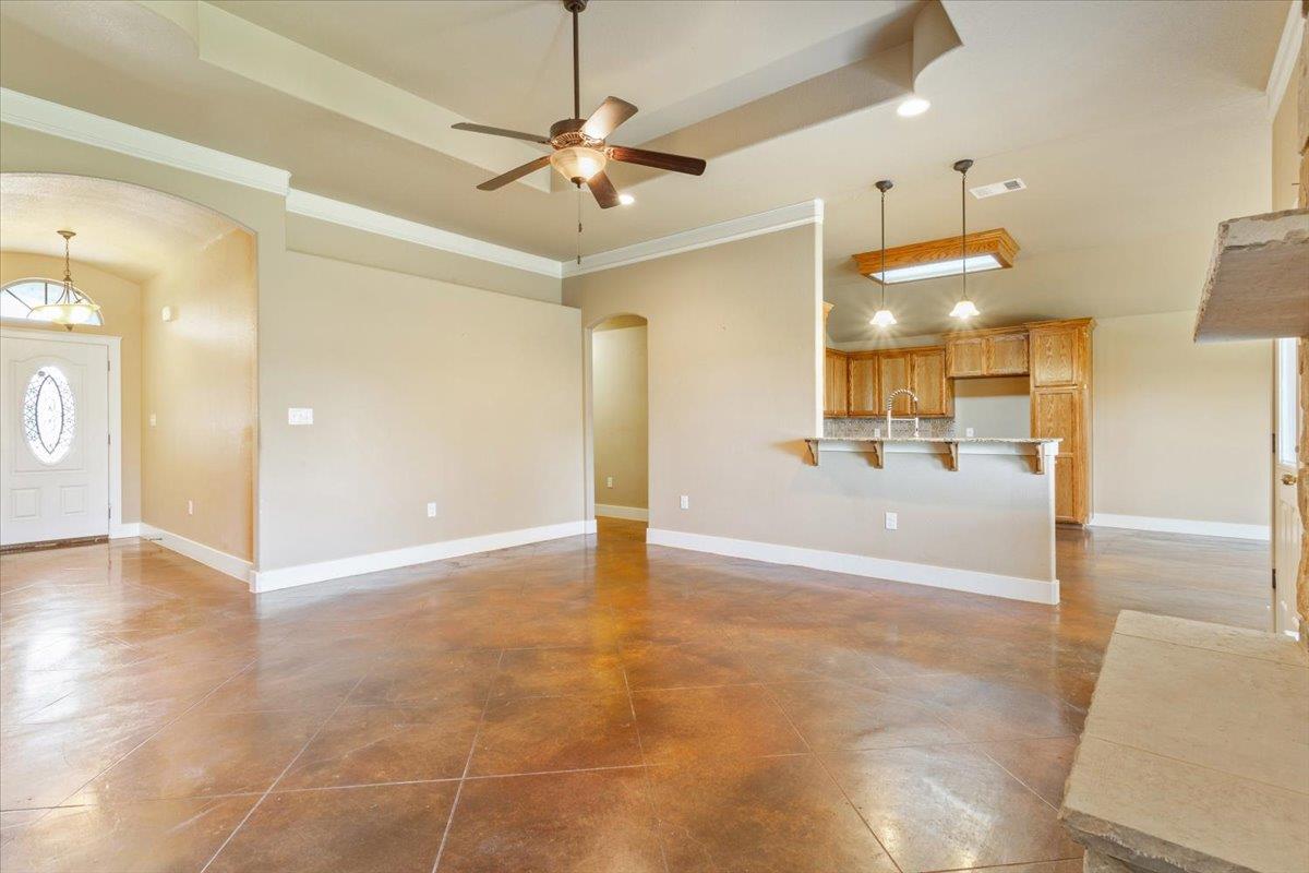 703 Cosper Creek Dr, Killeen, TX 76542