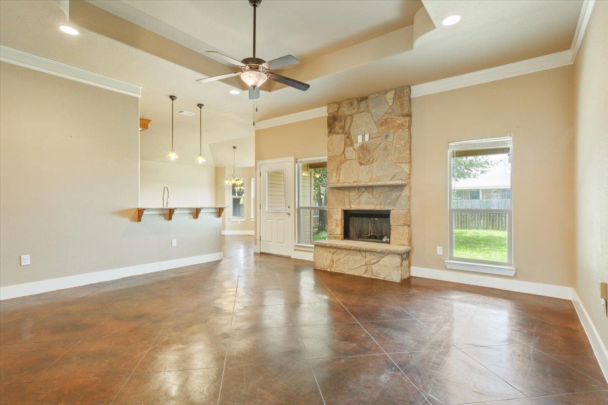 703 Cosper Creek Dr, Killeen, TX 76542