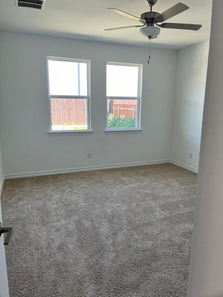 111 Adeline Rd, Hutto, TX 78634