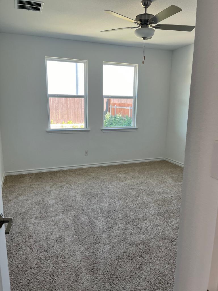111 Adeline Rd, Hutto, TX 78634