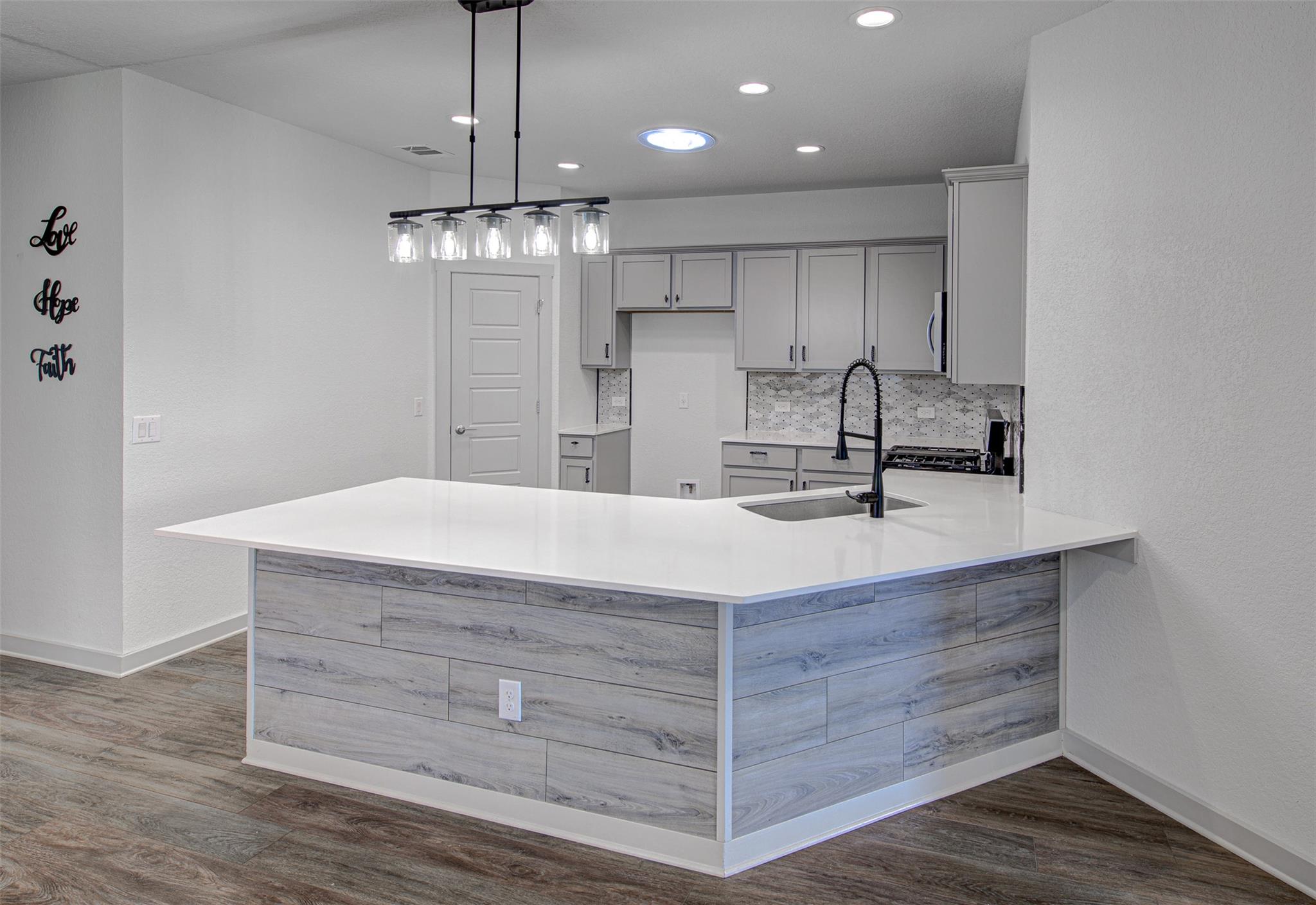 228 Tequilana Pass, Leander, TX 78641