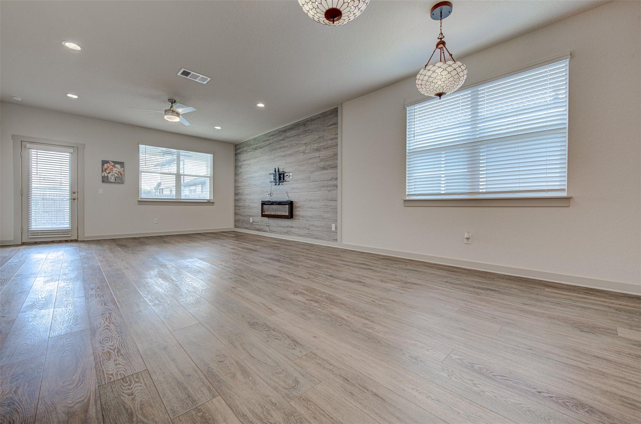 228 Tequilana Pass, Leander, TX 78641