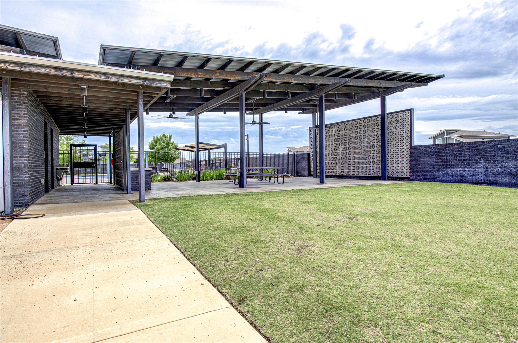 228 Tequilana Pass, Leander, TX 78641