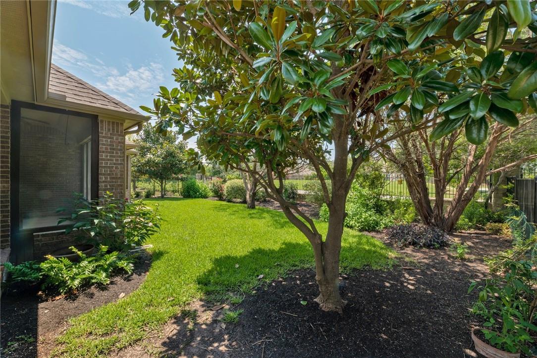 4609 Mont Blanc Dr, Bee Cave, TX 78738