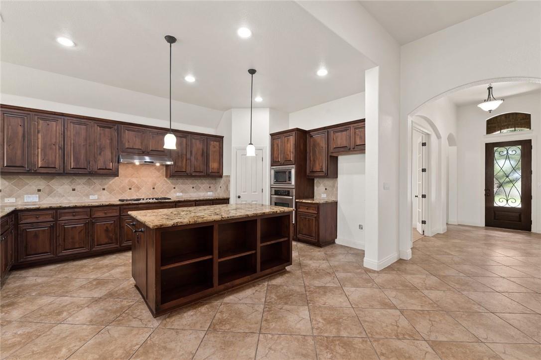 4609 Mont Blanc Dr, Bee Cave, TX 78738