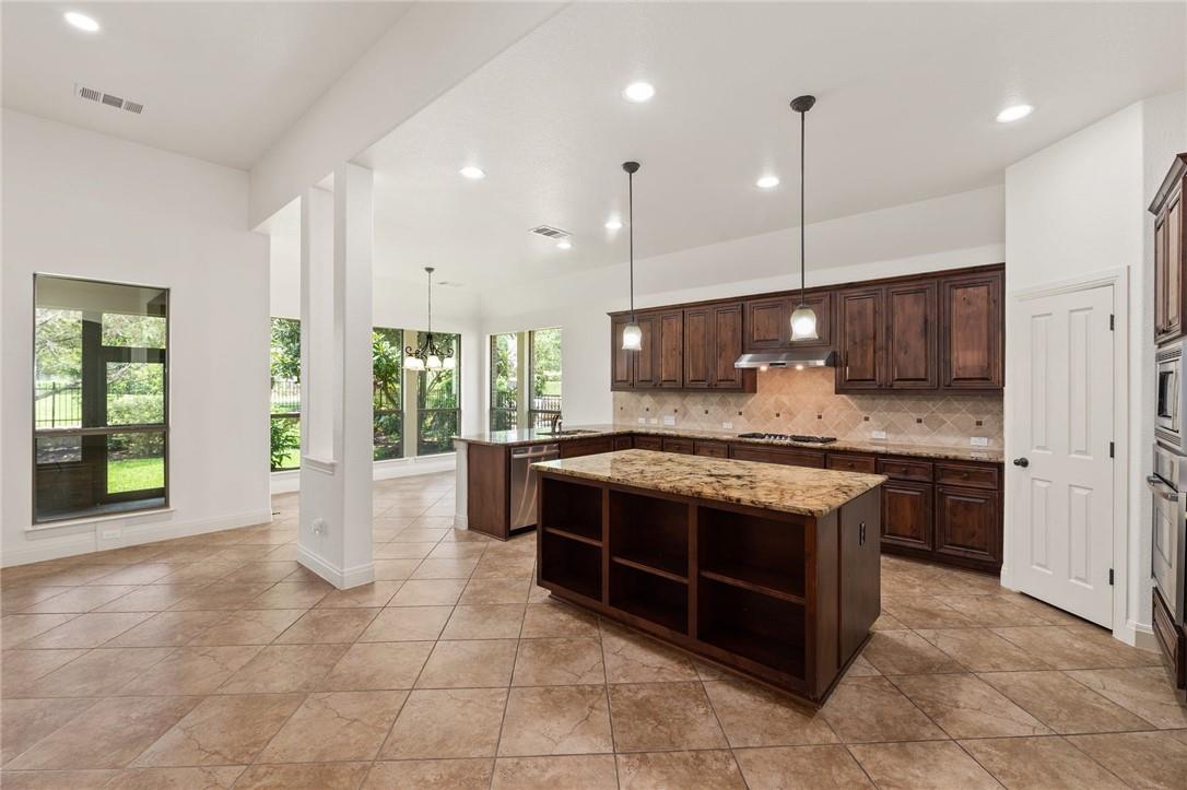 4609 Mont Blanc Dr, Bee Cave, TX 78738
