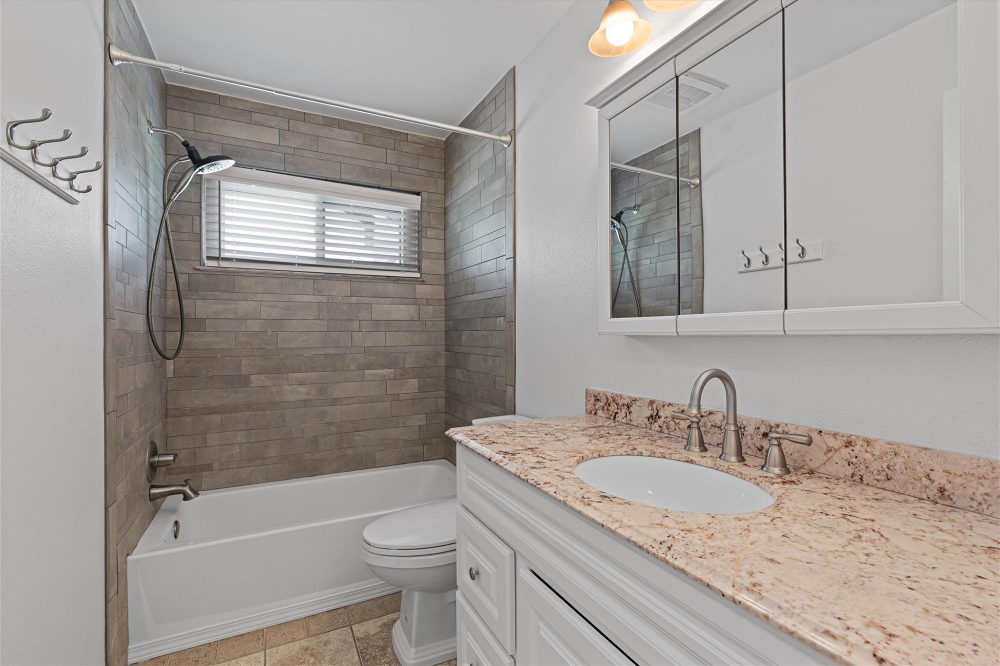 1516 White Oak Loop, Round Rock, TX 78681