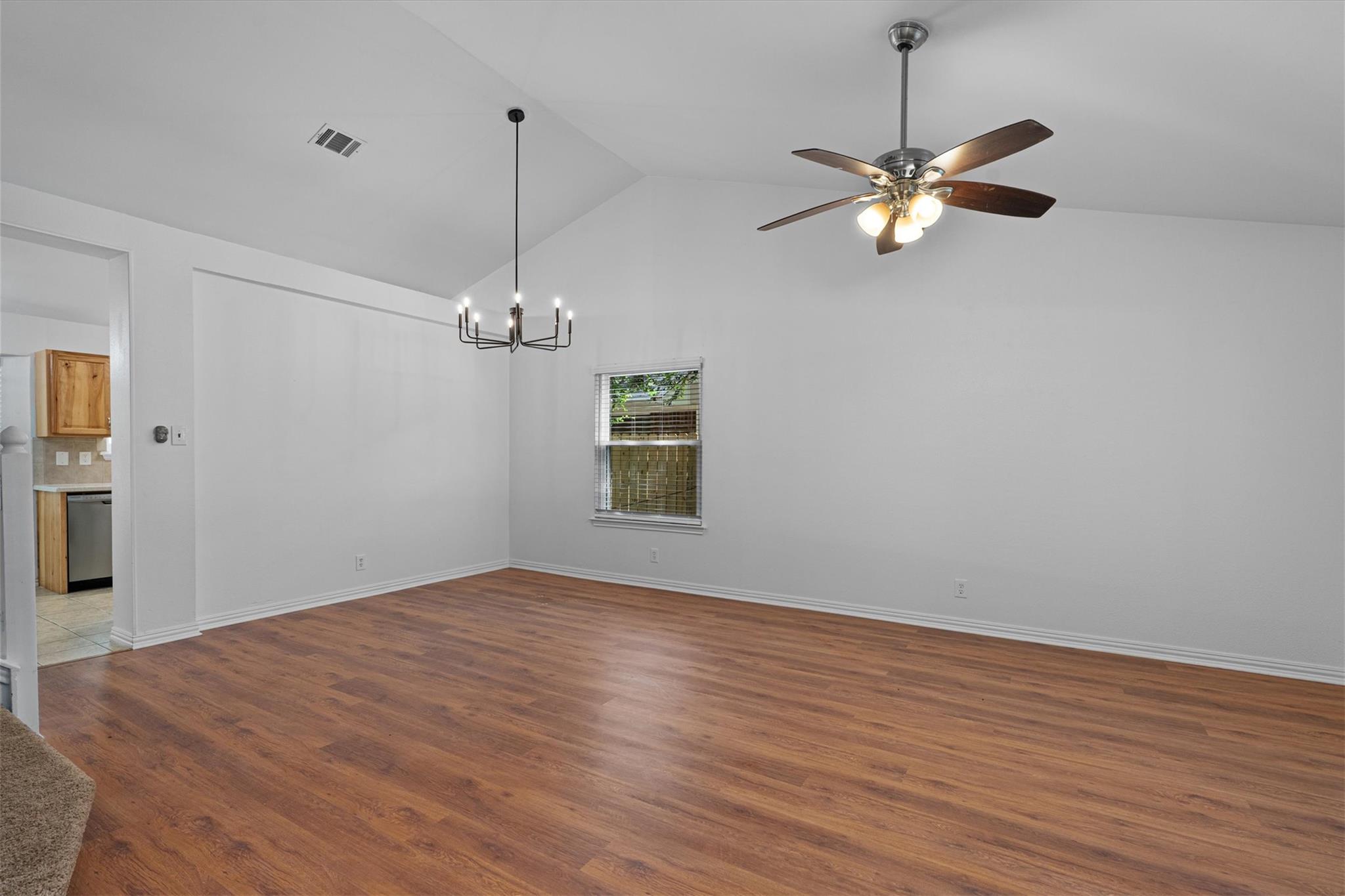 1516 White Oak Loop, Round Rock, TX 78681