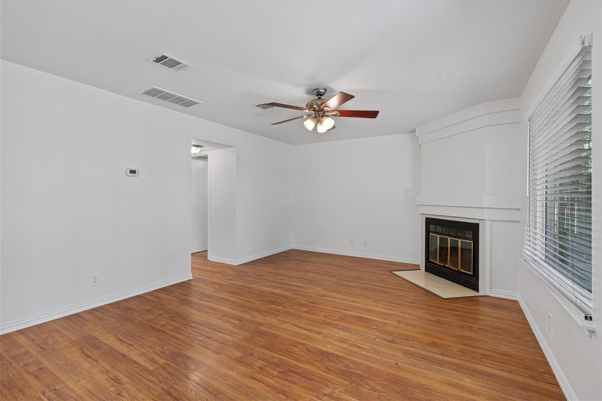 1516 White Oak Loop, Round Rock, TX 78681