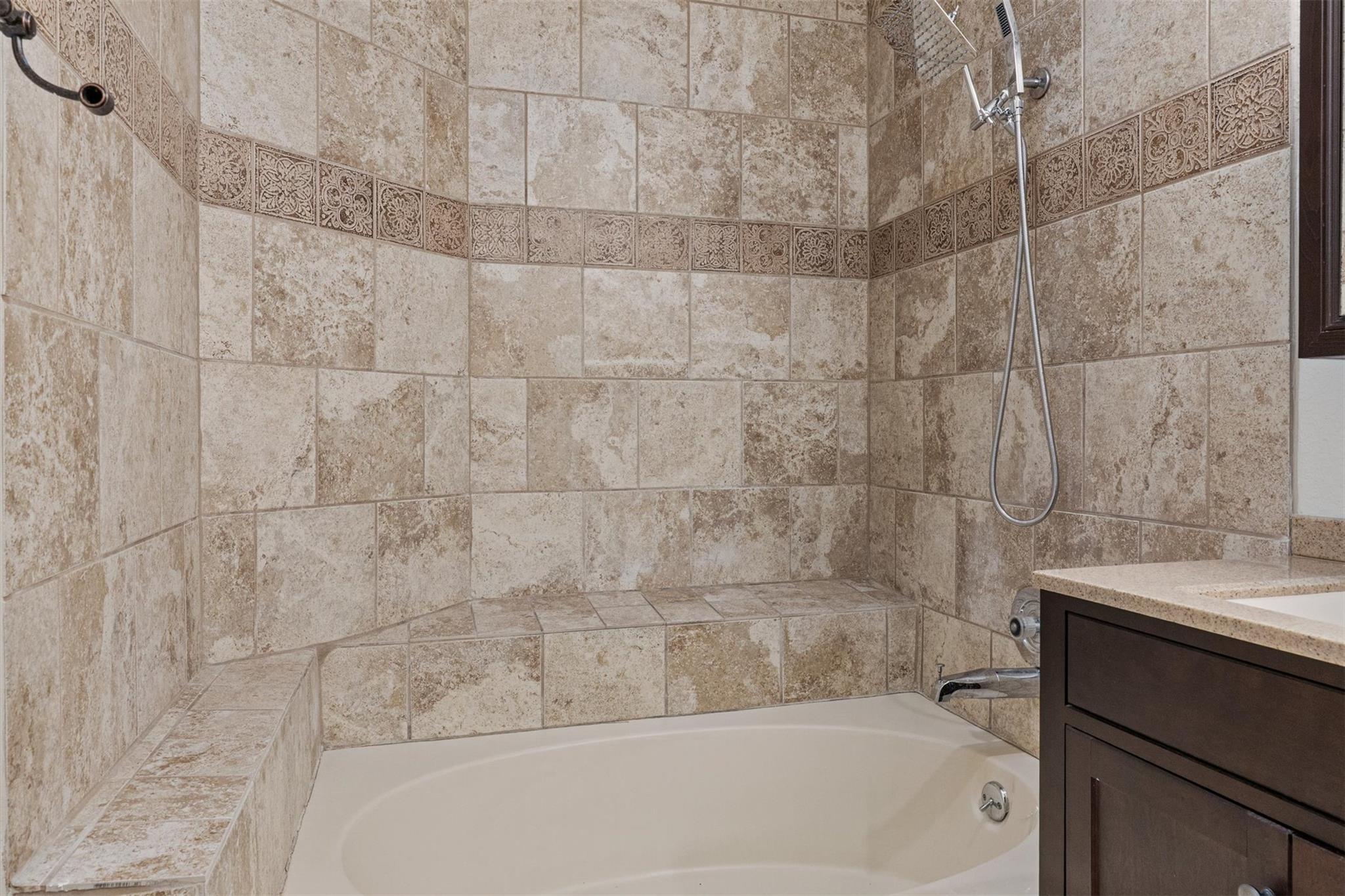 1516 White Oak Loop, Round Rock, TX 78681