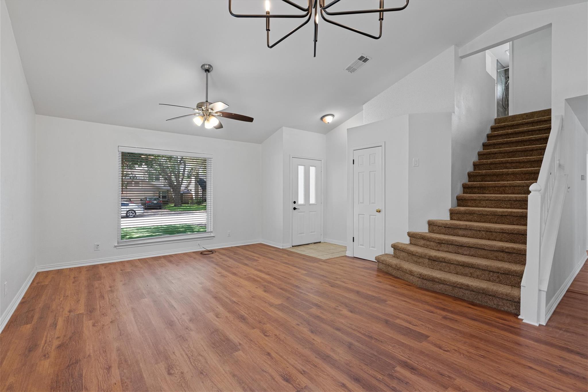 1516 White Oak Loop, Round Rock, TX 78681