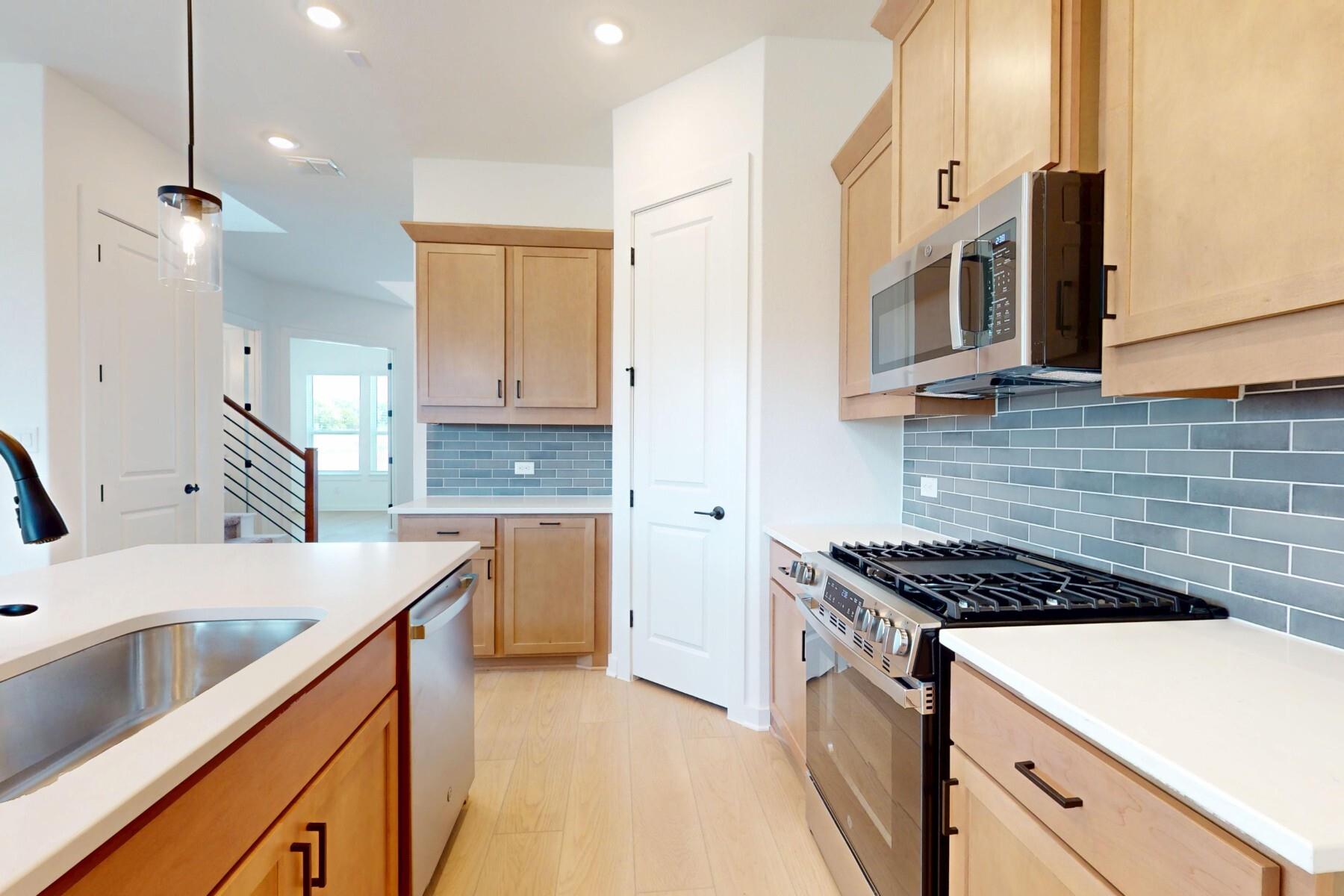 13102 Geary Dr, Austin, TX 78652