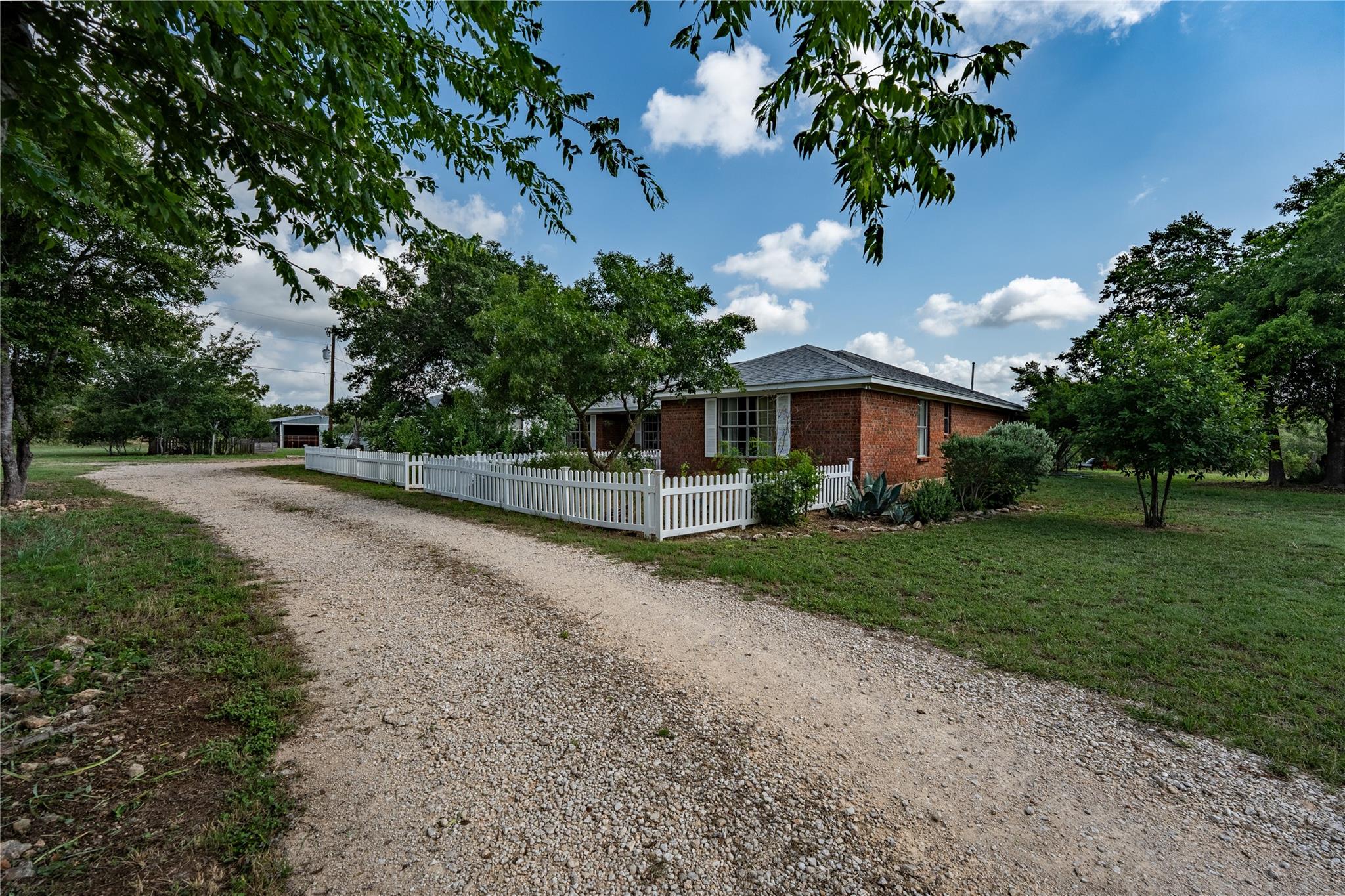 9800 Fm 150 W, Driftwood, TX 78619