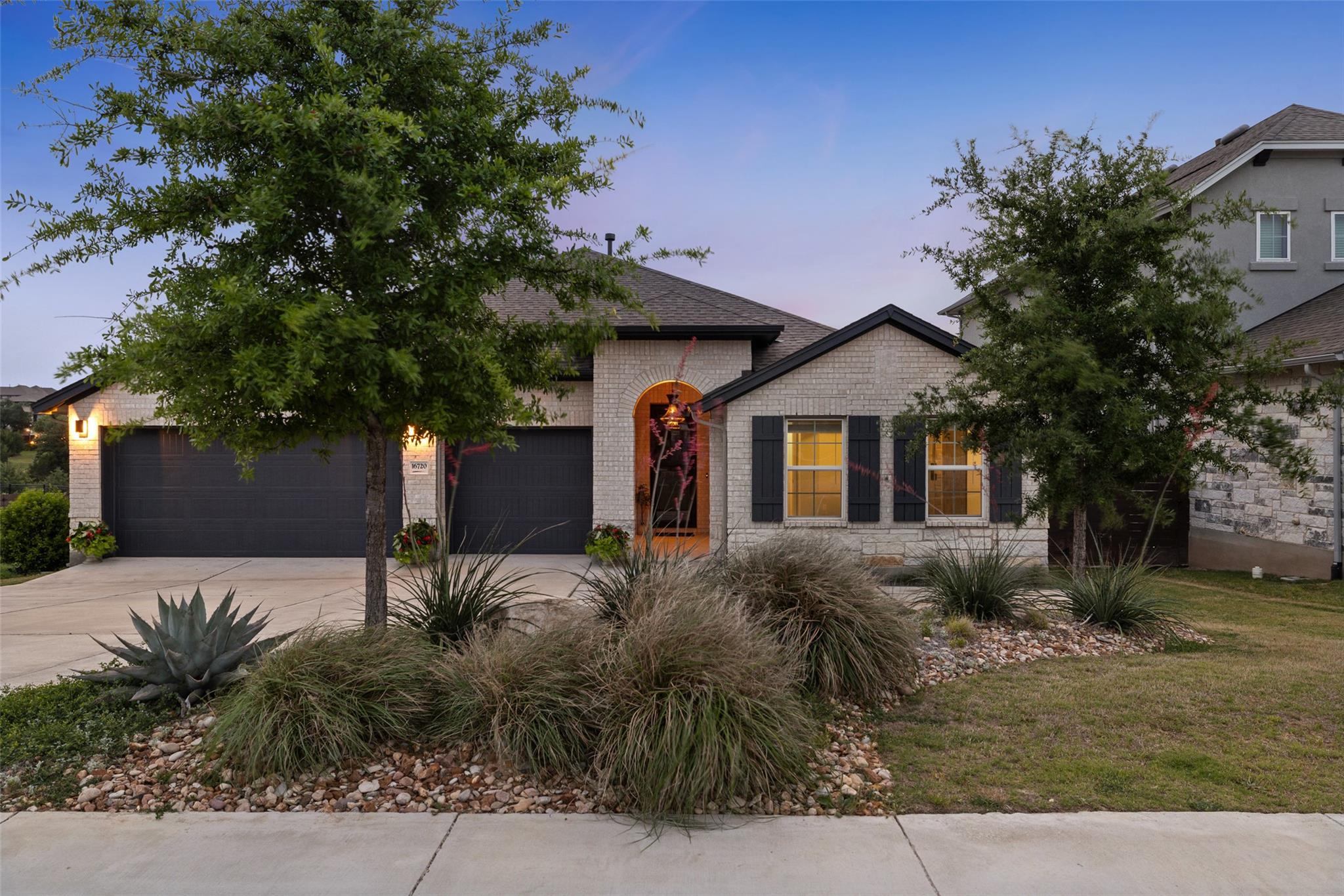 16720 Horondelle Dr, Austin, TX 78738