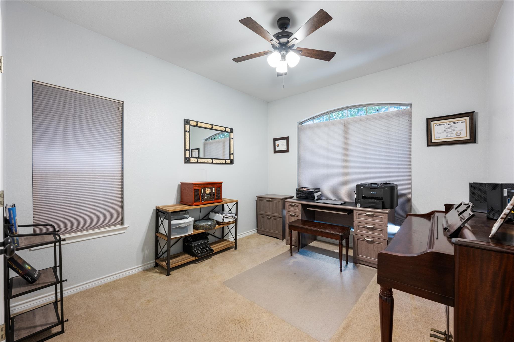 401 N Fox Xing, Burnet, TX 78611