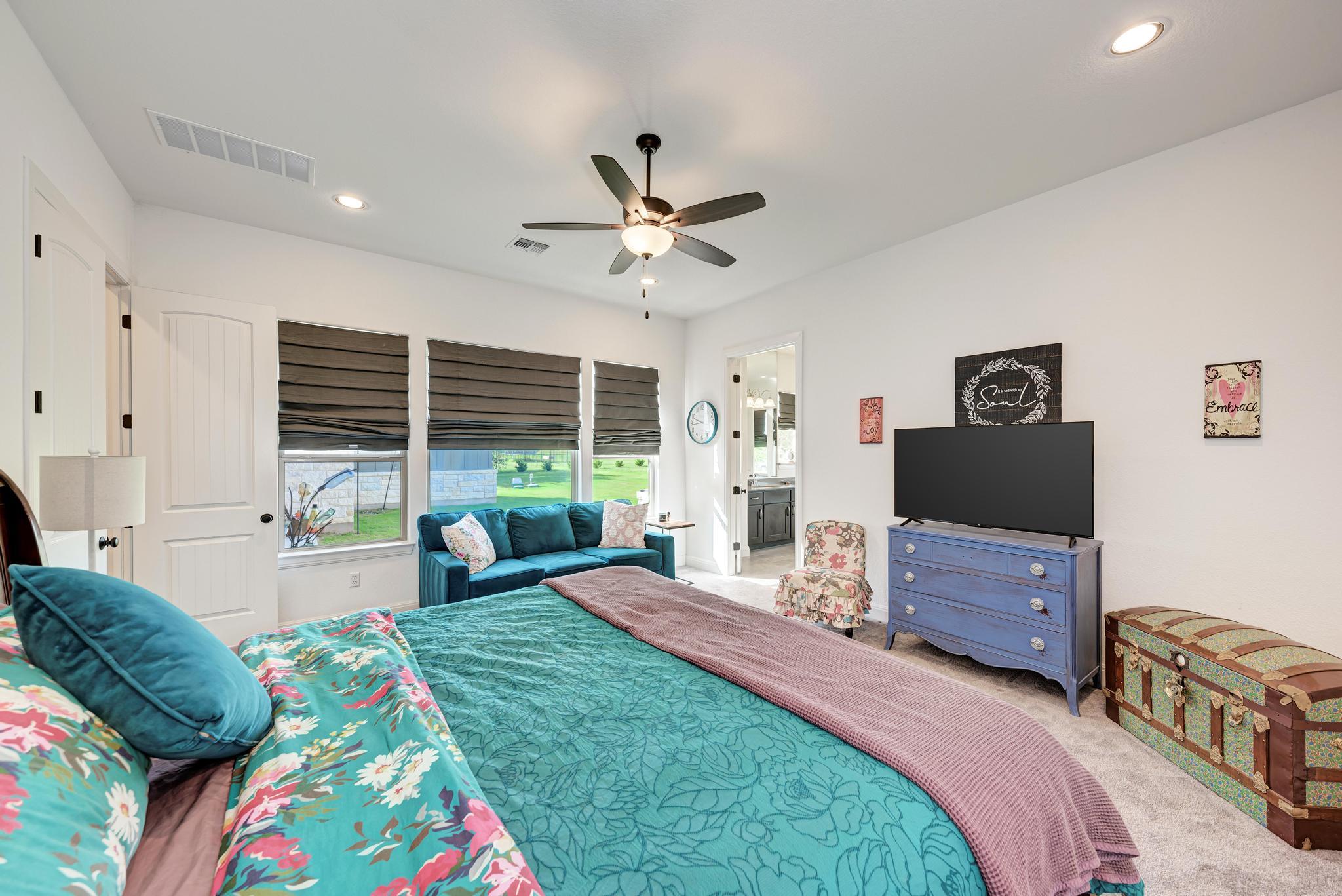 477 Bold Sundown, Liberty Hill, TX 78642