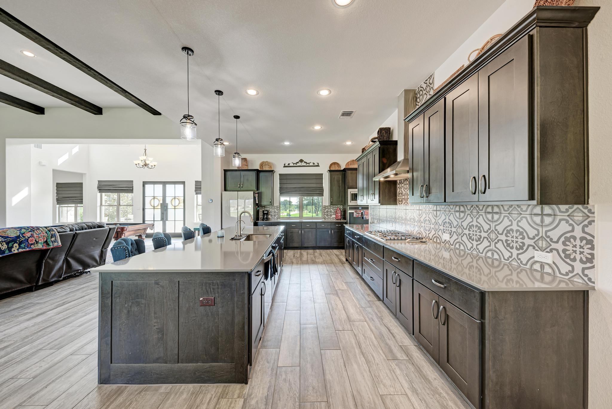 477 Bold Sundown, Liberty Hill, TX 78642