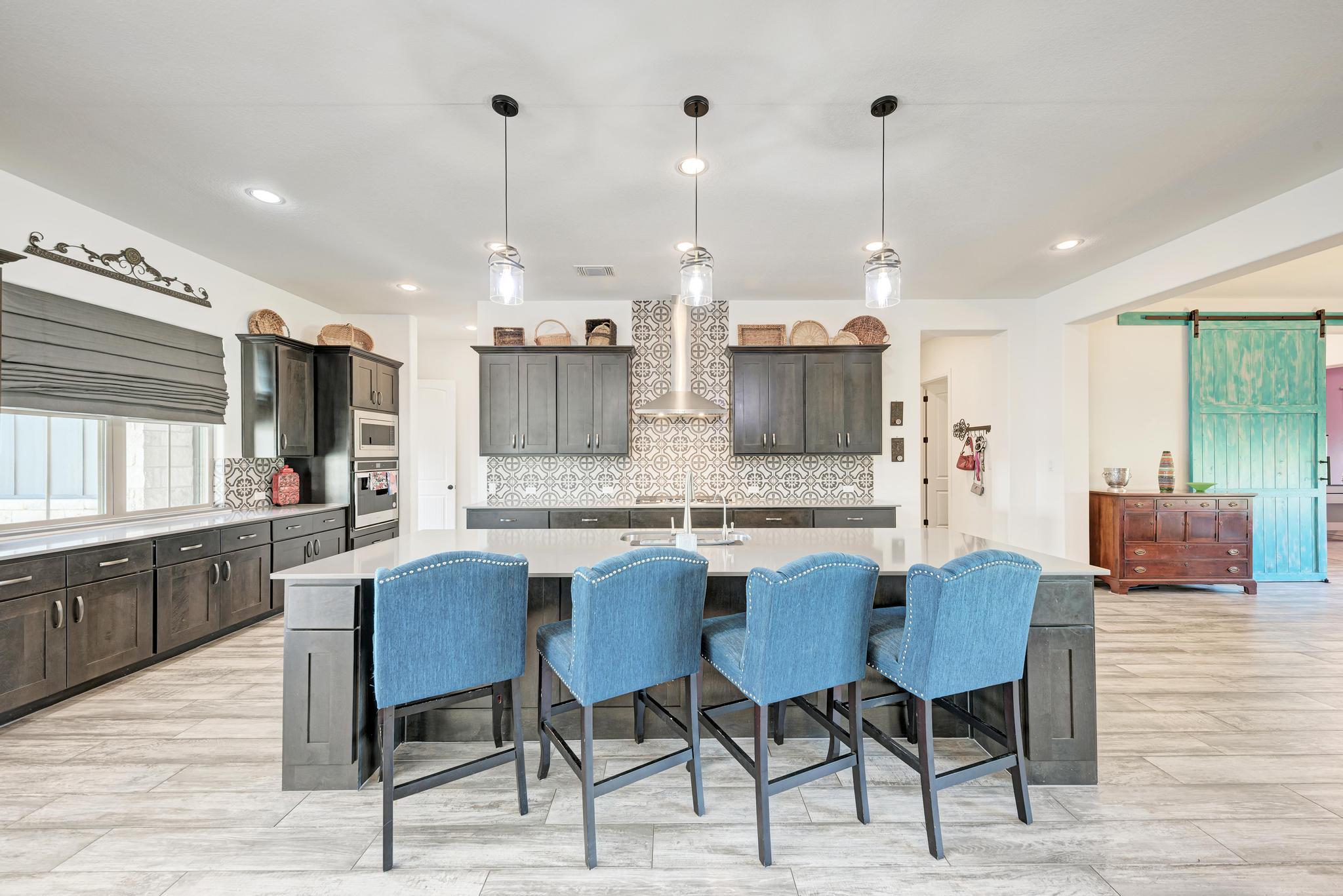 477 Bold Sundown, Liberty Hill, TX 78642