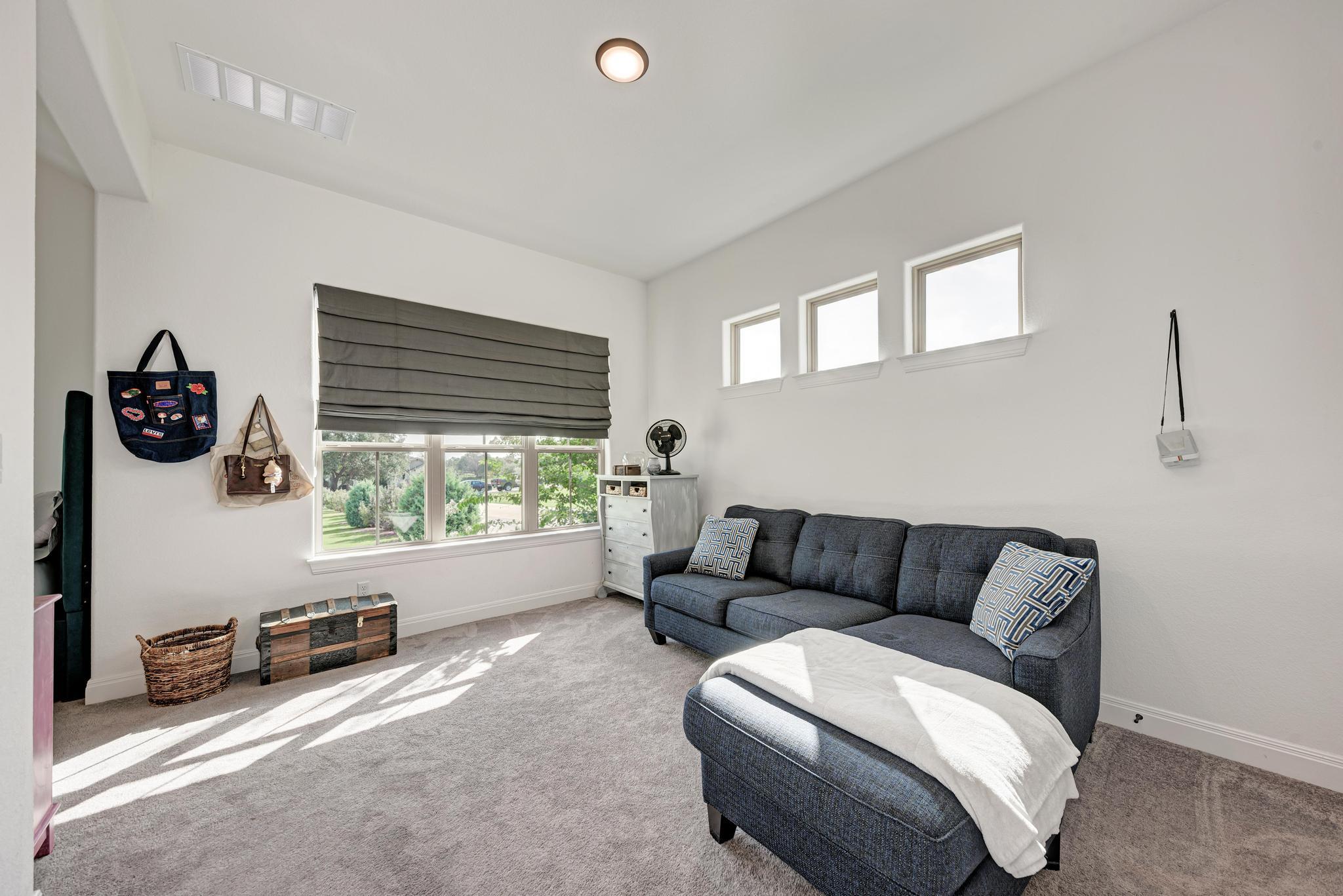 477 Bold Sundown, Liberty Hill, TX 78642