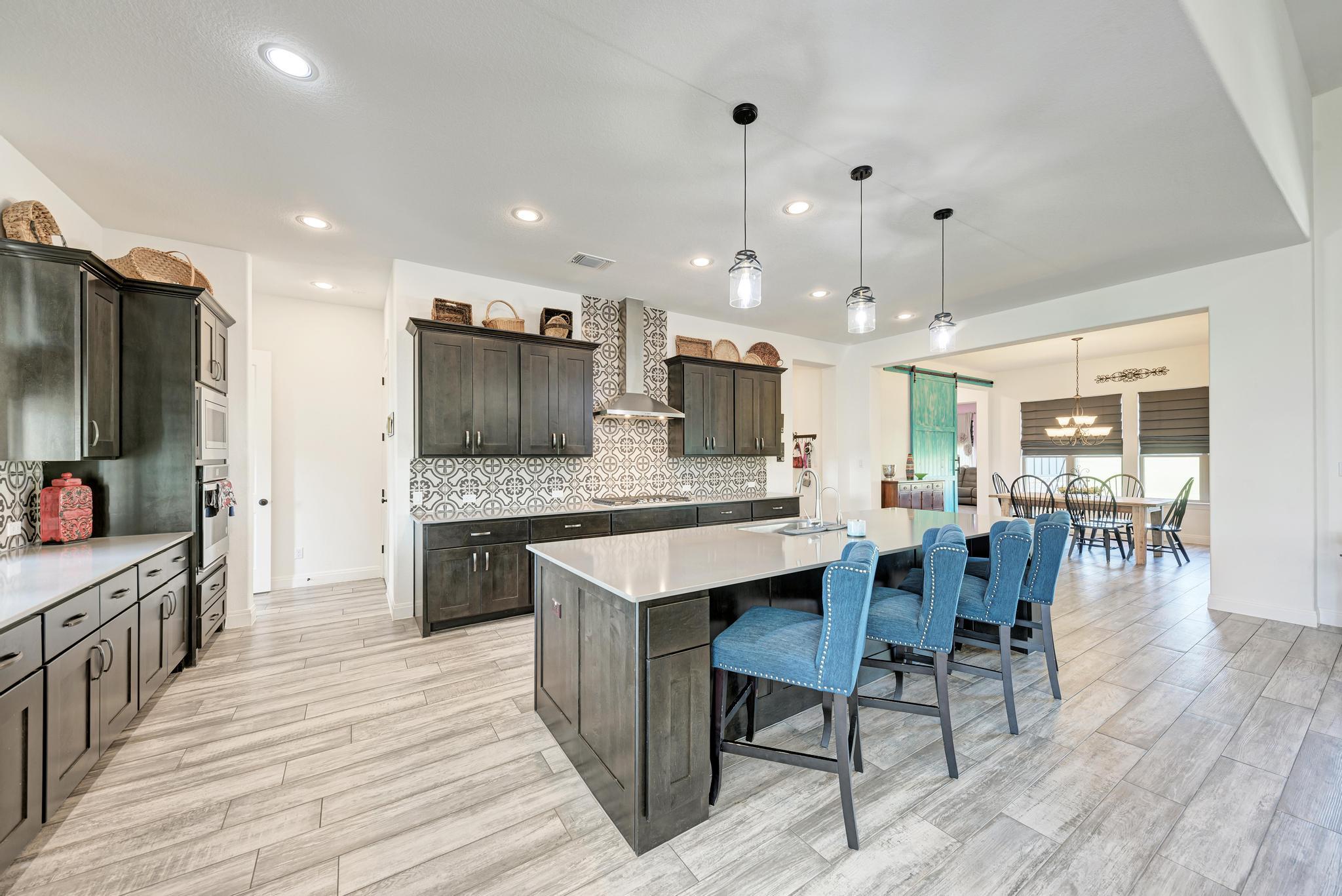 477 Bold Sundown, Liberty Hill, TX 78642