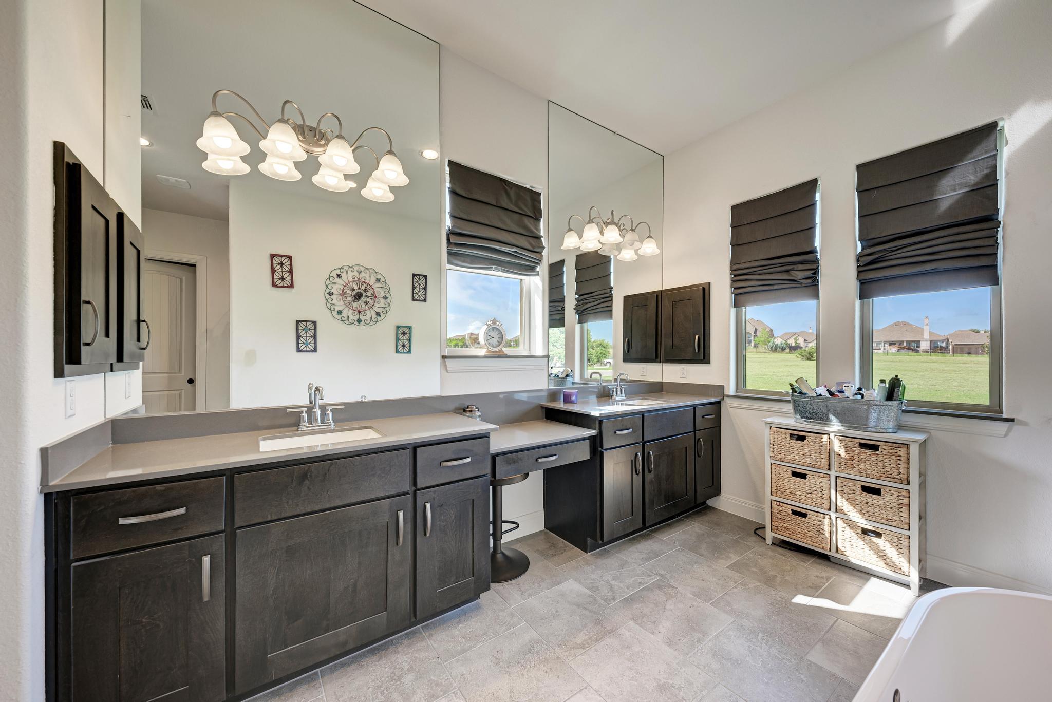 477 Bold Sundown, Liberty Hill, TX 78642