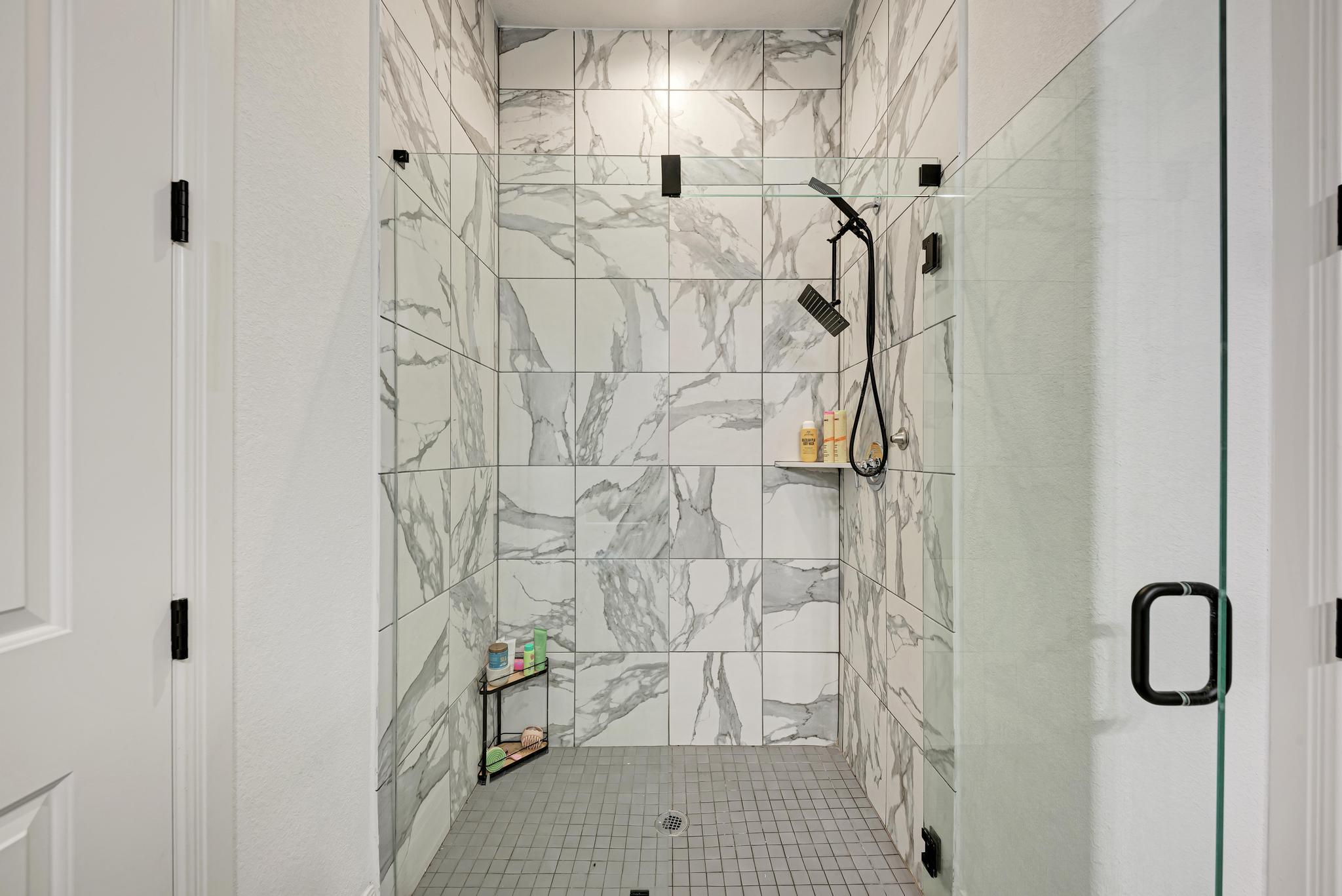 477 Bold Sundown, Liberty Hill, TX 78642