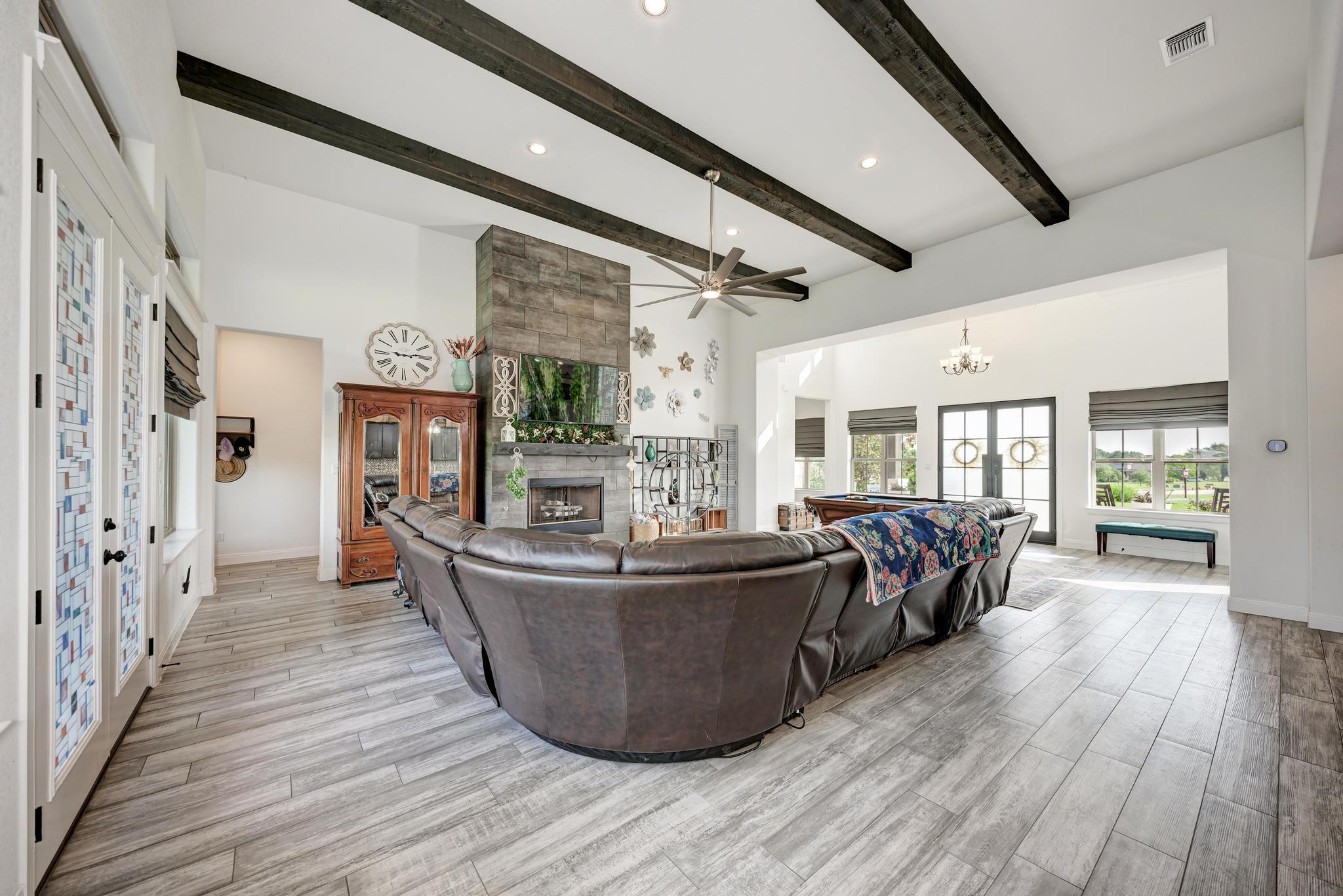 477 Bold Sundown, Liberty Hill, TX 78642