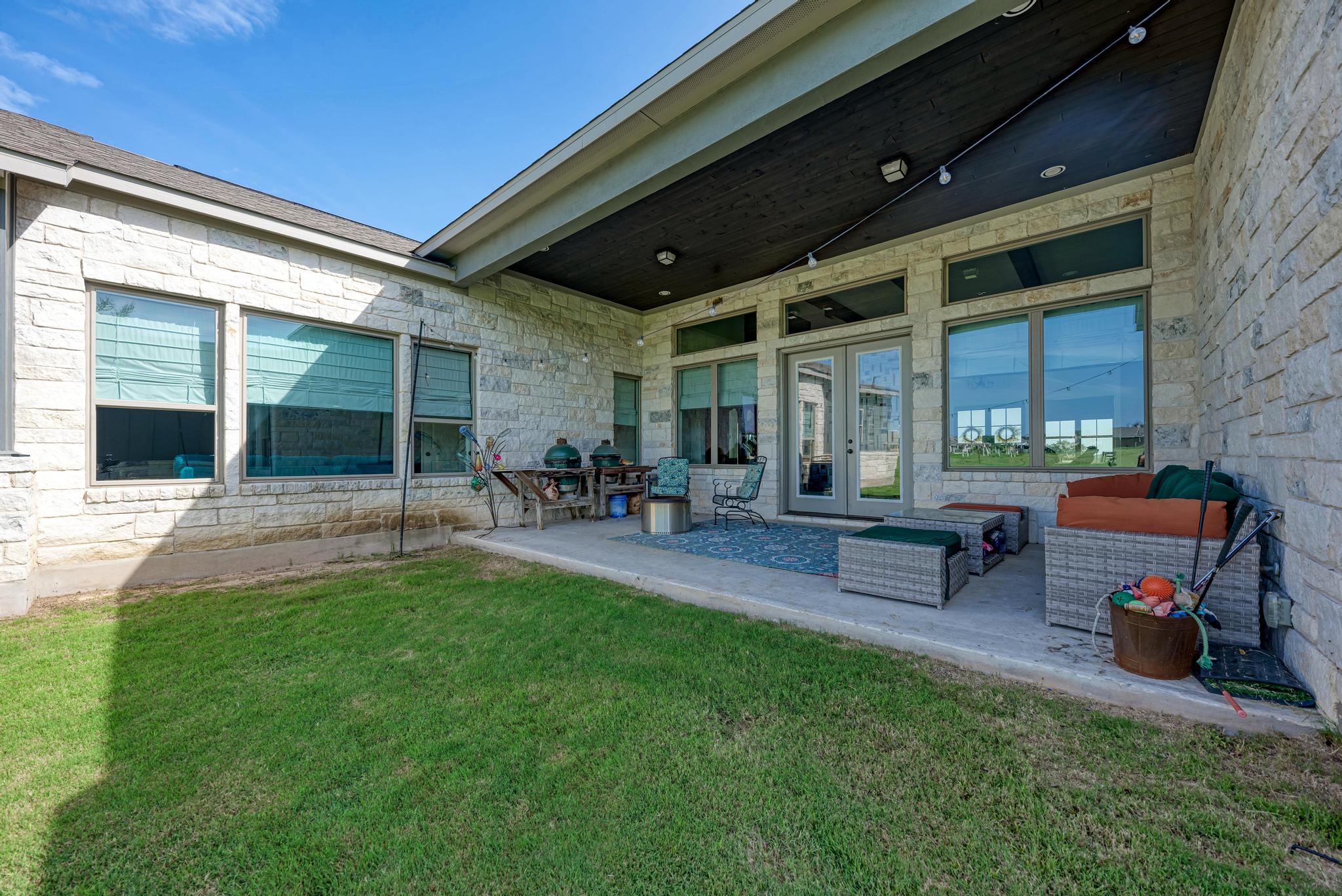 477 Bold Sundown, Liberty Hill, TX 78642