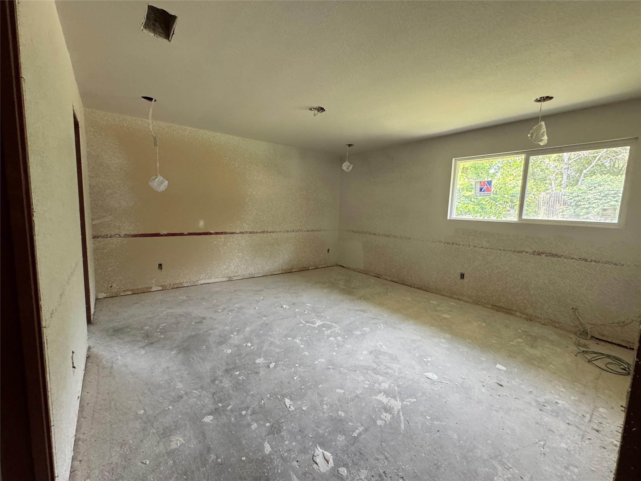 11302 Eubank Dr, Austin, TX 78758