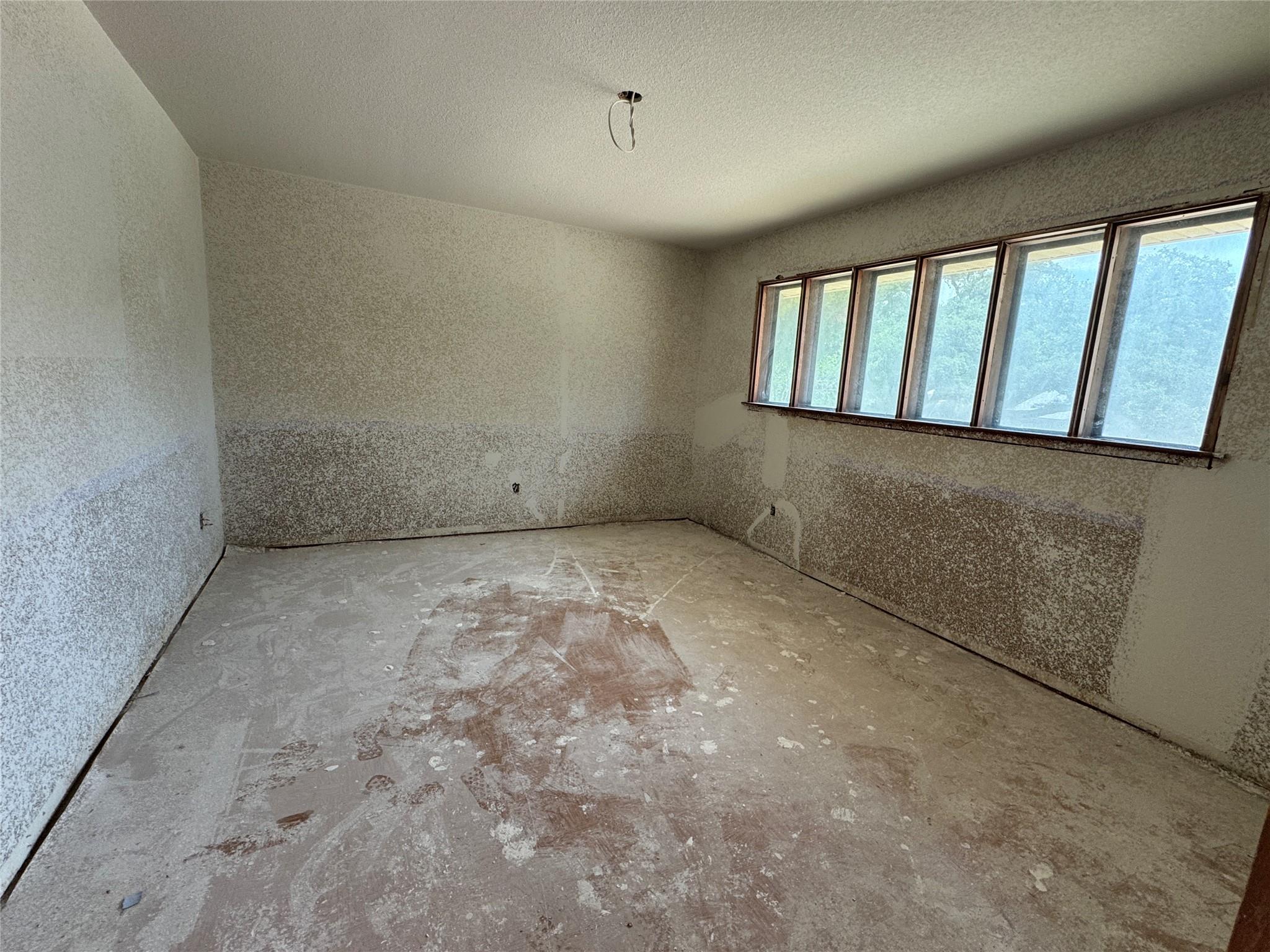 11302 Eubank Dr, Austin, TX 78758