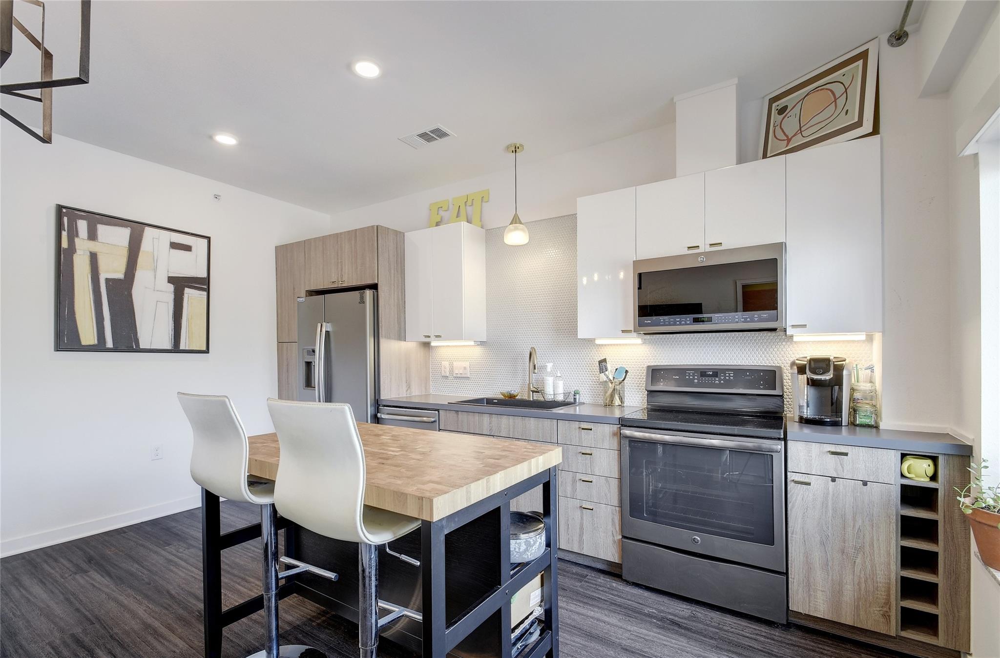 4361 S Congress Ave # 126, Austin, TX 78745