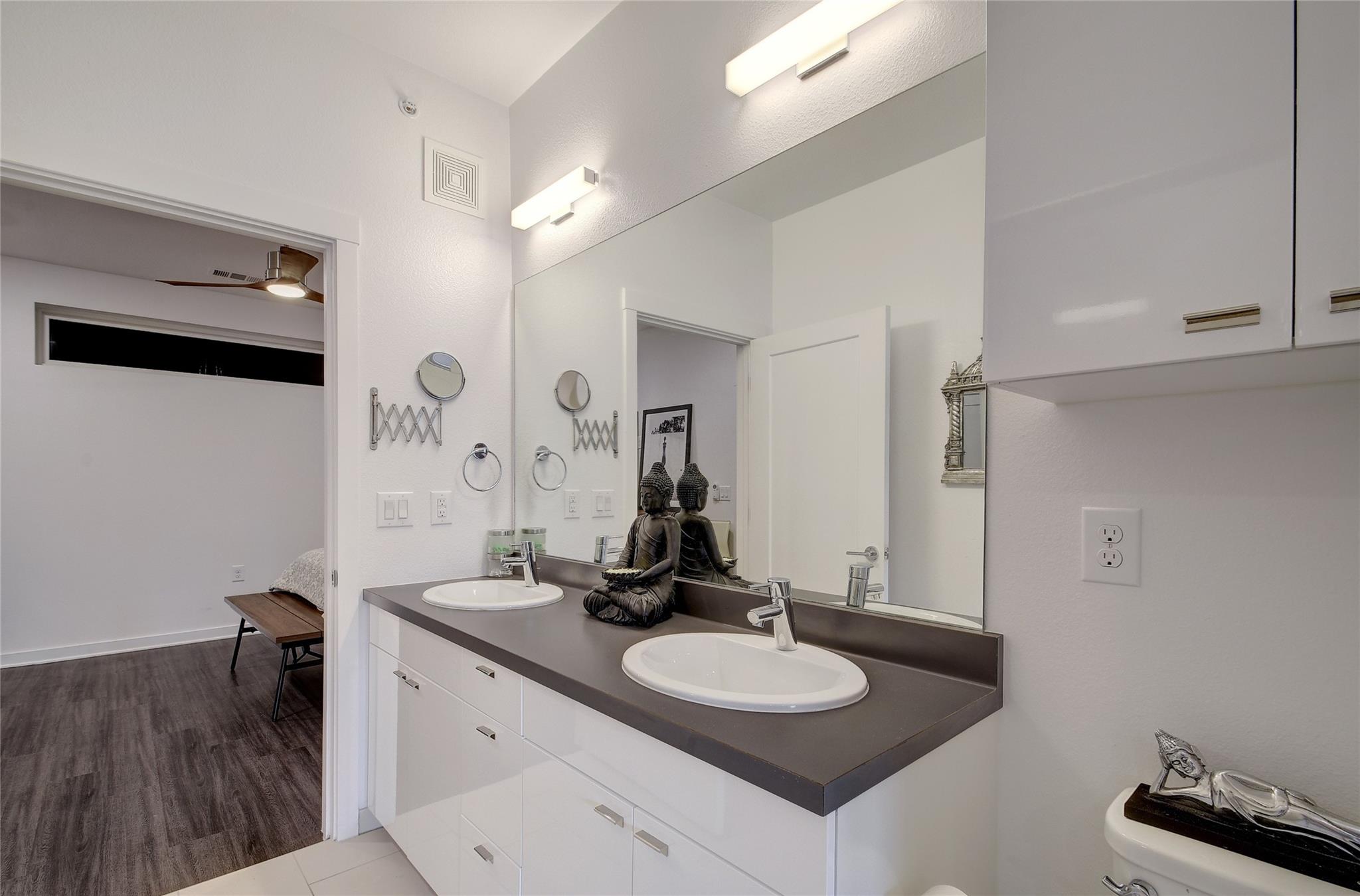 4361 S Congress Ave # 126, Austin, TX 78745