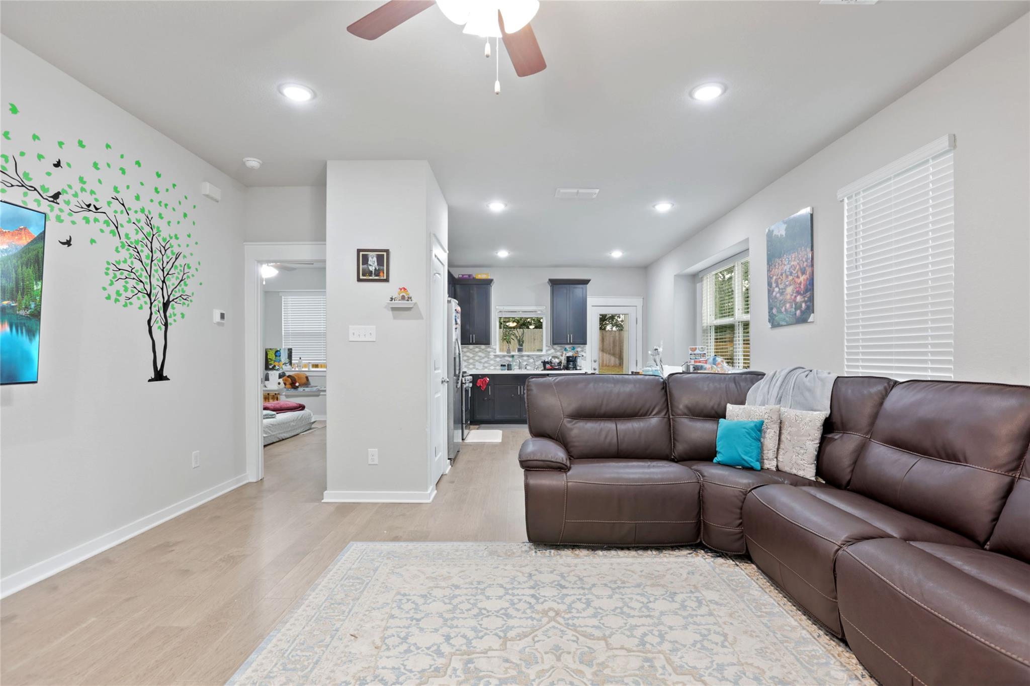 1519 Fenton Hill Dr, Leander, TX 78641
