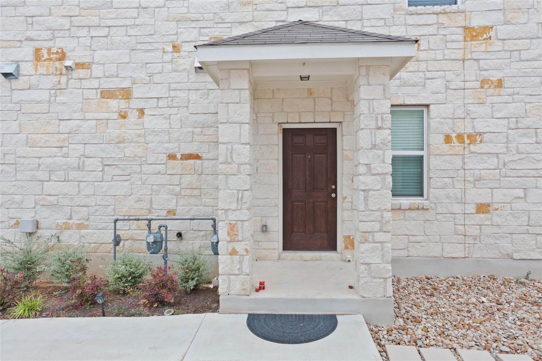 1519 Fenton Hill Dr, Leander, TX 78641